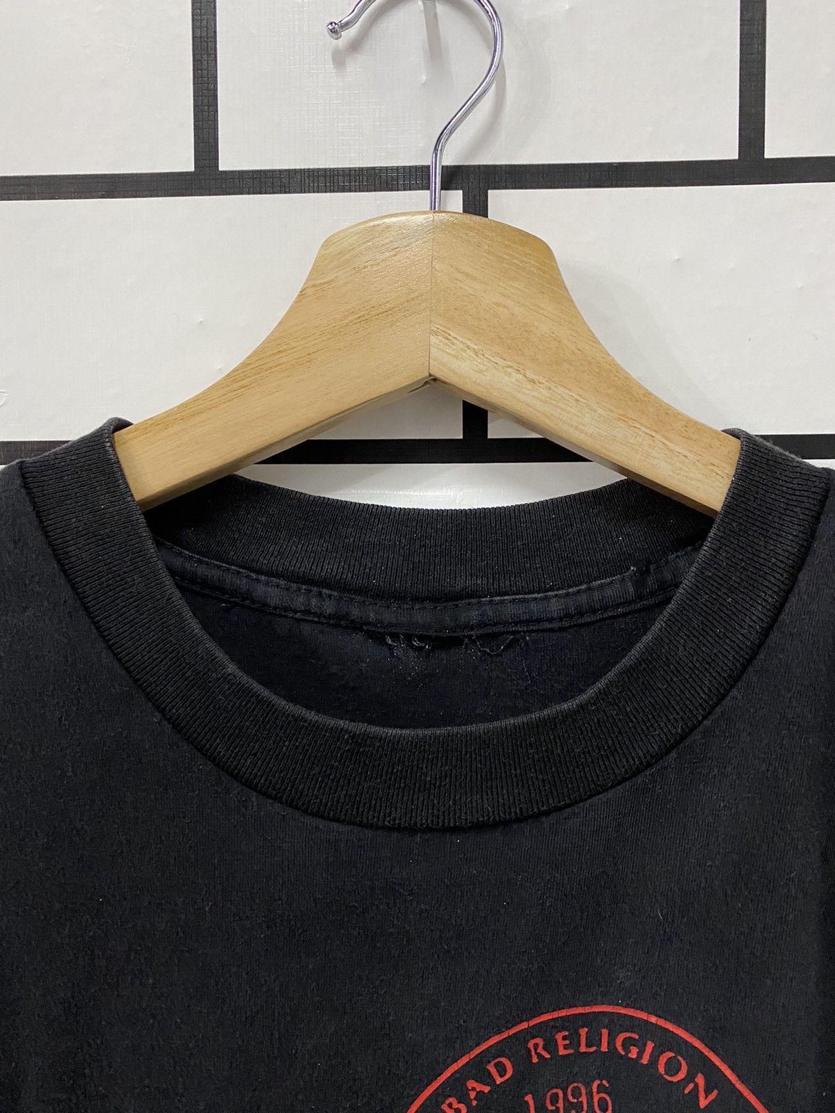 Band Tees × Vintage Vintage 90’s Bad Religion Tested Sun Faded Tshirt Size US M / EU 48-50 / 2 - 10 Thumbnail