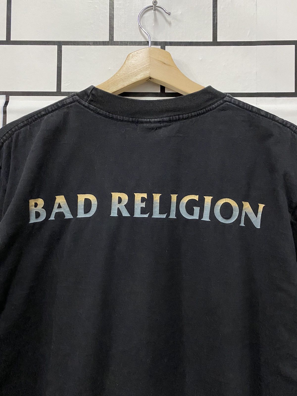 Band Tees × Vintage Vintage 90’s Bad Religion Tested Sun Faded Tshirt Size US M / EU 48-50 / 2 - 8 Thumbnail