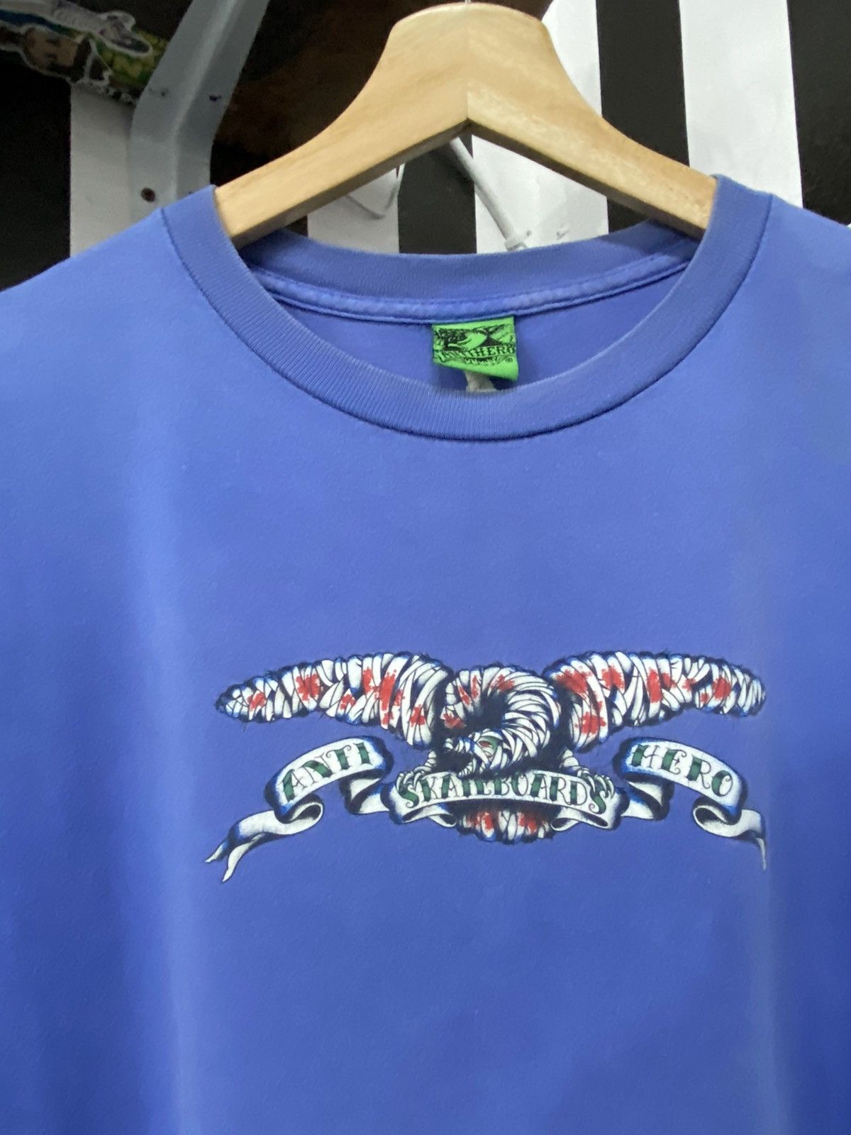 Antihero × Hook-Ups × Vintage Vintage 90’s ANTIHERO Skateboards Sun Faded Tshirt Size US XL / EU 56 / 4 - 2 Thumbnail