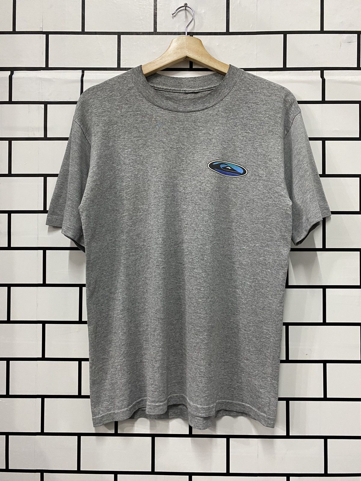 Quicksilver × Quiksilver × Vintage Vintage 90’s Quicksilver Back Hint Single Stitch Tshirt Size US M / EU 48-50 / 2 - 2 Thumbnail