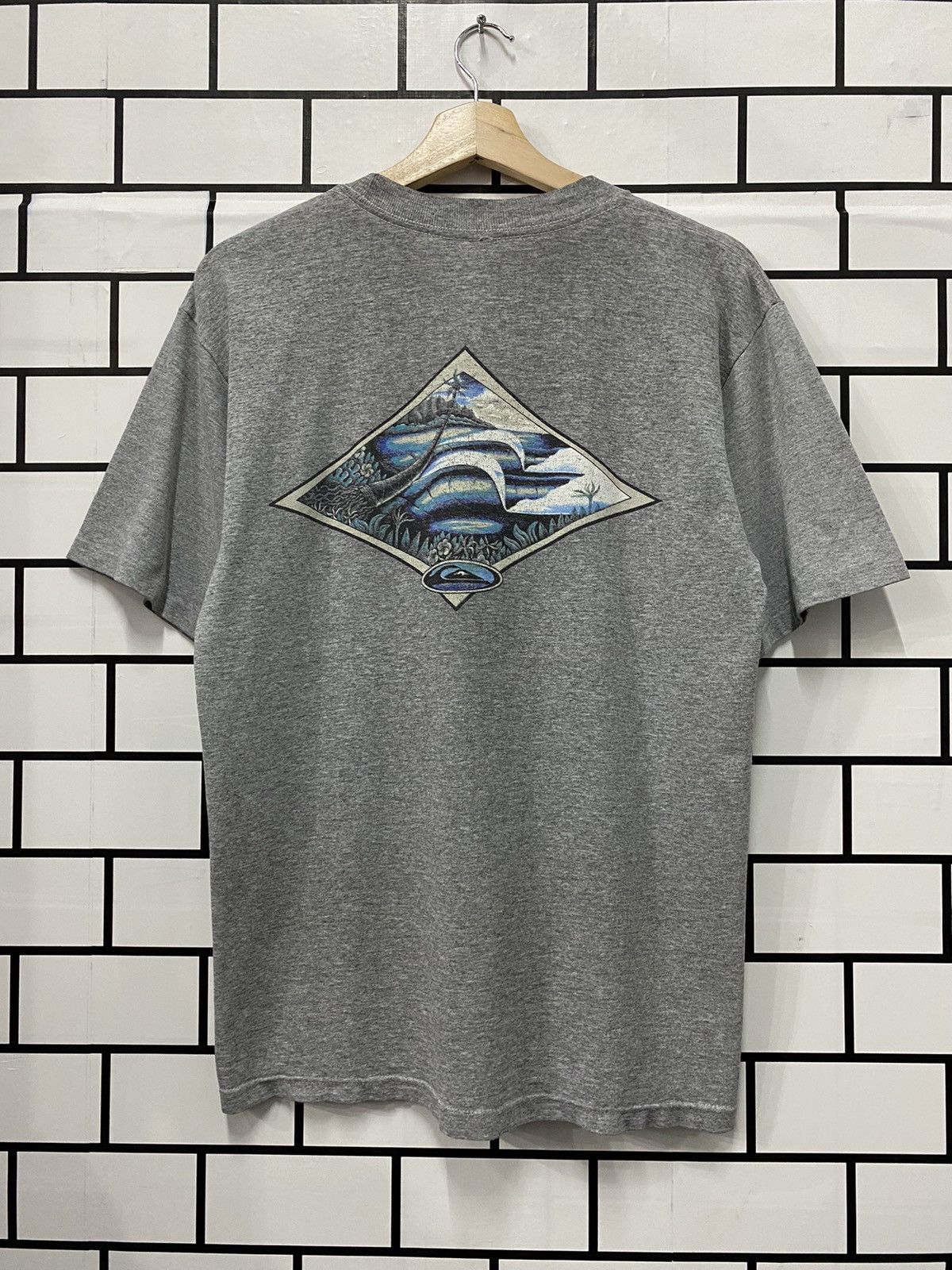Quicksilver × Quiksilver × Vintage Vintage 90’s Quicksilver Back Hint Single Stitch Tshirt Size US M / EU 48-50 / 2 - 1 Thumbnail