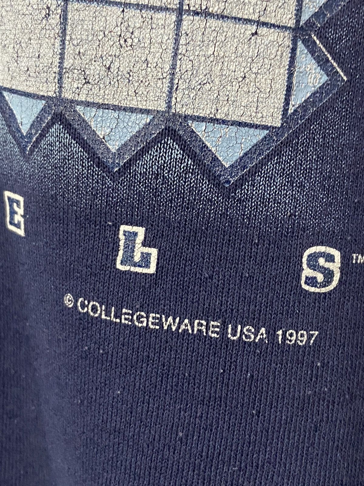 Vintage Vintage 90s University North Carolina Tar Heels Sweatshirt Size US L / EU 52-54 / 3 - 7 Thumbnail