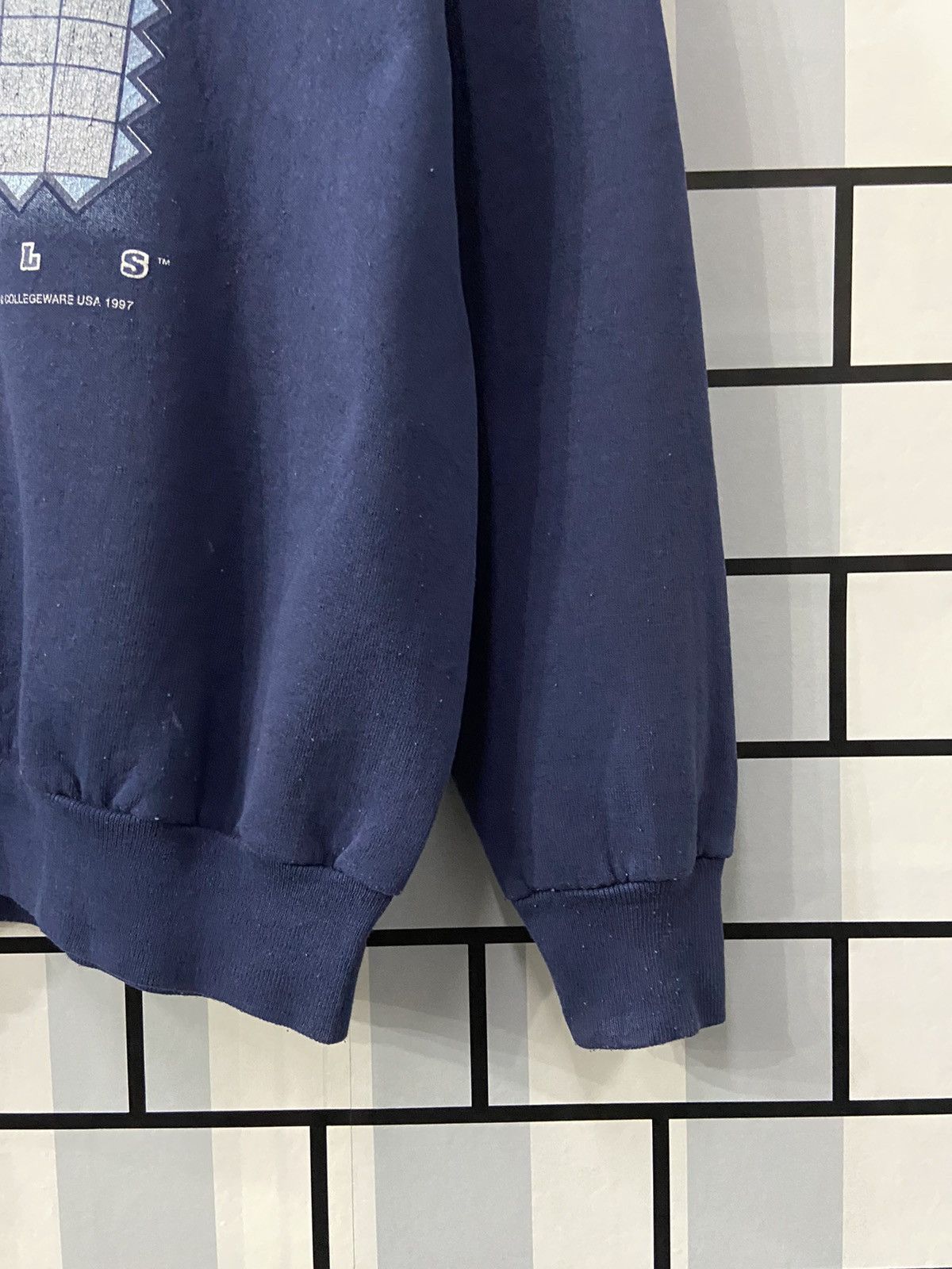 Vintage Vintage 90s University North Carolina Tar Heels Sweatshirt Size US L / EU 52-54 / 3 - 12 Thumbnail