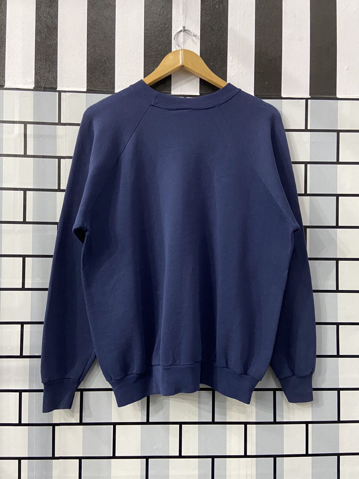 Vintage Vintage 90s University North Carolina Tar Heels Sweatshirt Size US L / EU 52-54 / 3 - 2 Thumbnail
