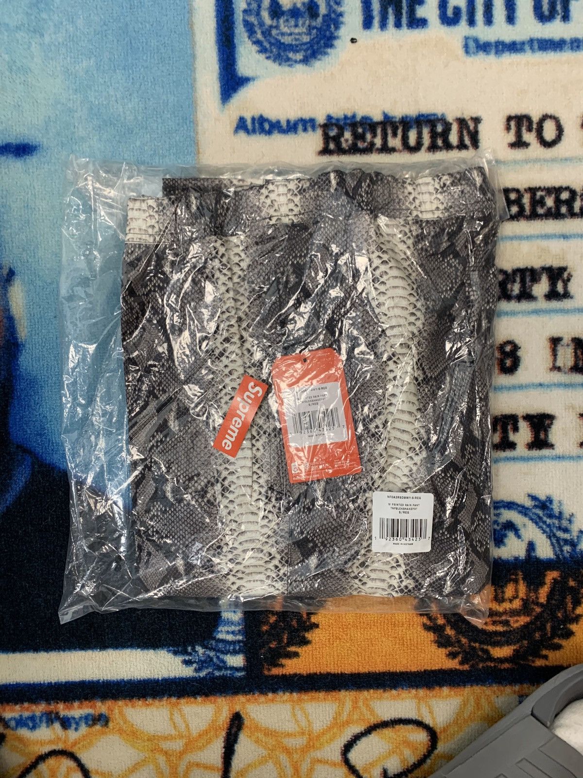Supreme × The North Face Supreme North Face Snakeskin Taped Seam Pants Black Small Size US 28 / EU 44 - 11 Thumbnail