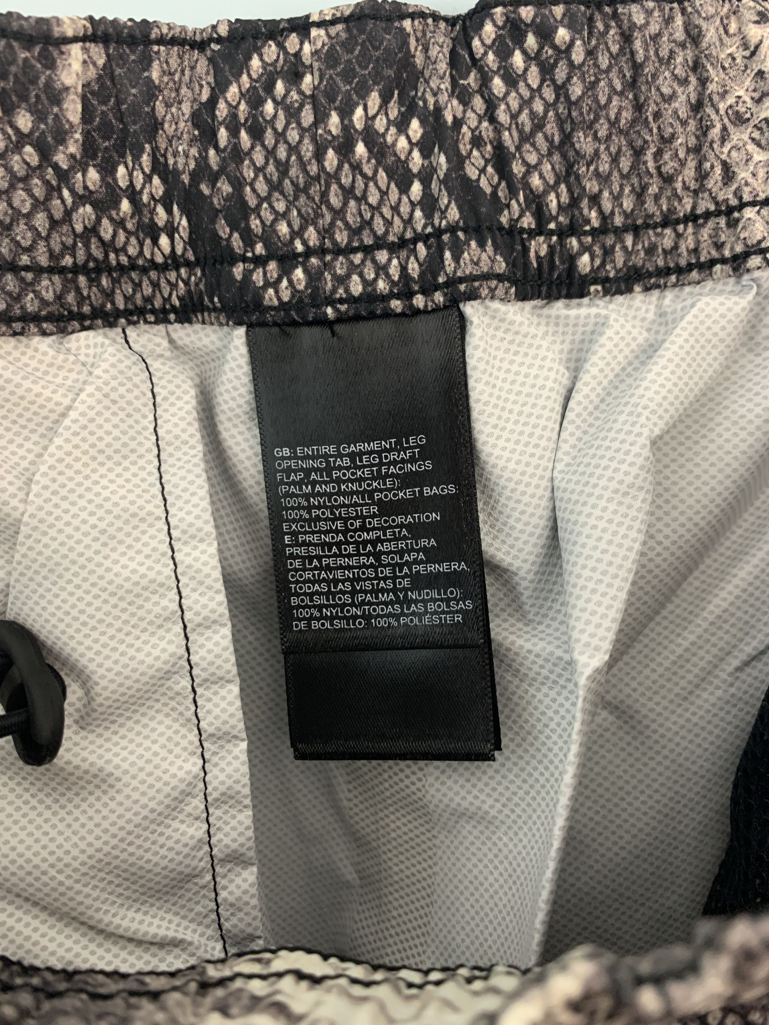 Supreme × The North Face Supreme North Face Snakeskin Taped Seam Pants Black Small Size US 28 / EU 44 - 8 Thumbnail