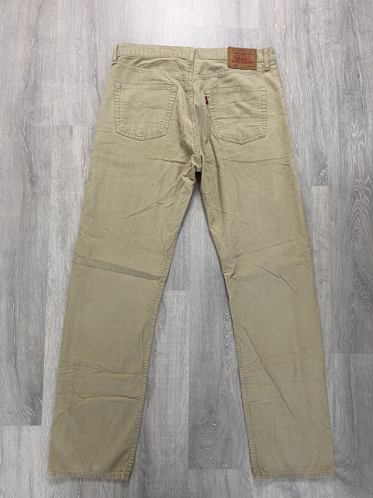 Levi's × Vintage Levi’s 551 vintage beige corduroy pants cords Size US 38 / EU 54 - 2 Thumbnail