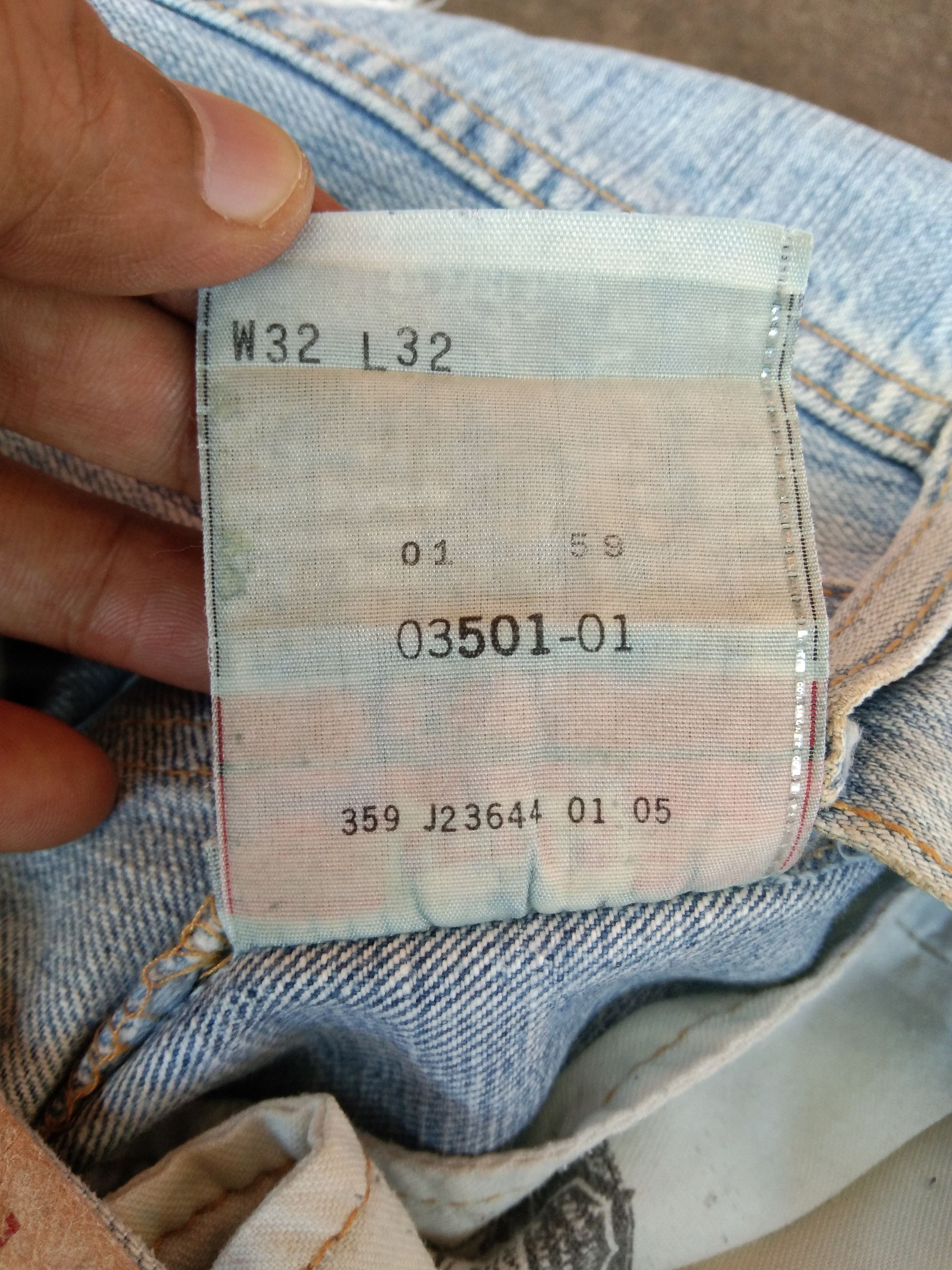 Levi's × Vintage Vintage Levis 501 Faded Blue Distressed Jeans 32x30 Size US 32 / EU 48 - 9 Thumbnail