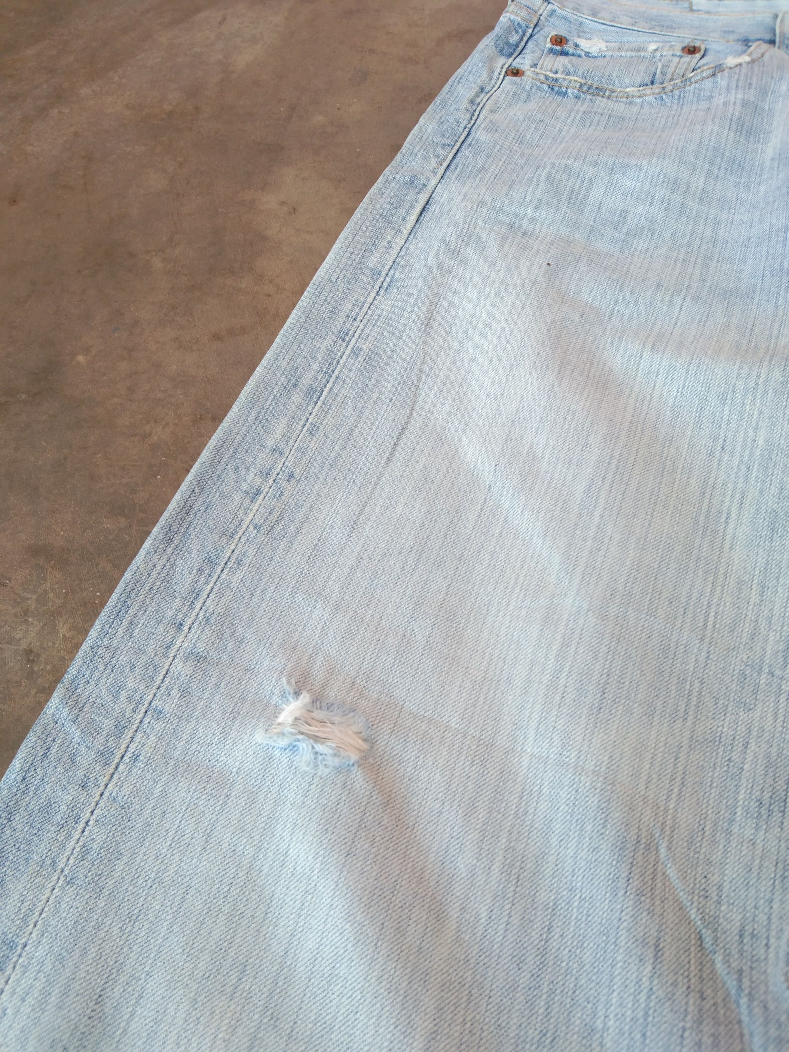 Levi's × Vintage Vintage Levis 501 Faded Blue Distressed Jeans 32x30 Size US 32 / EU 48 - 5 Thumbnail