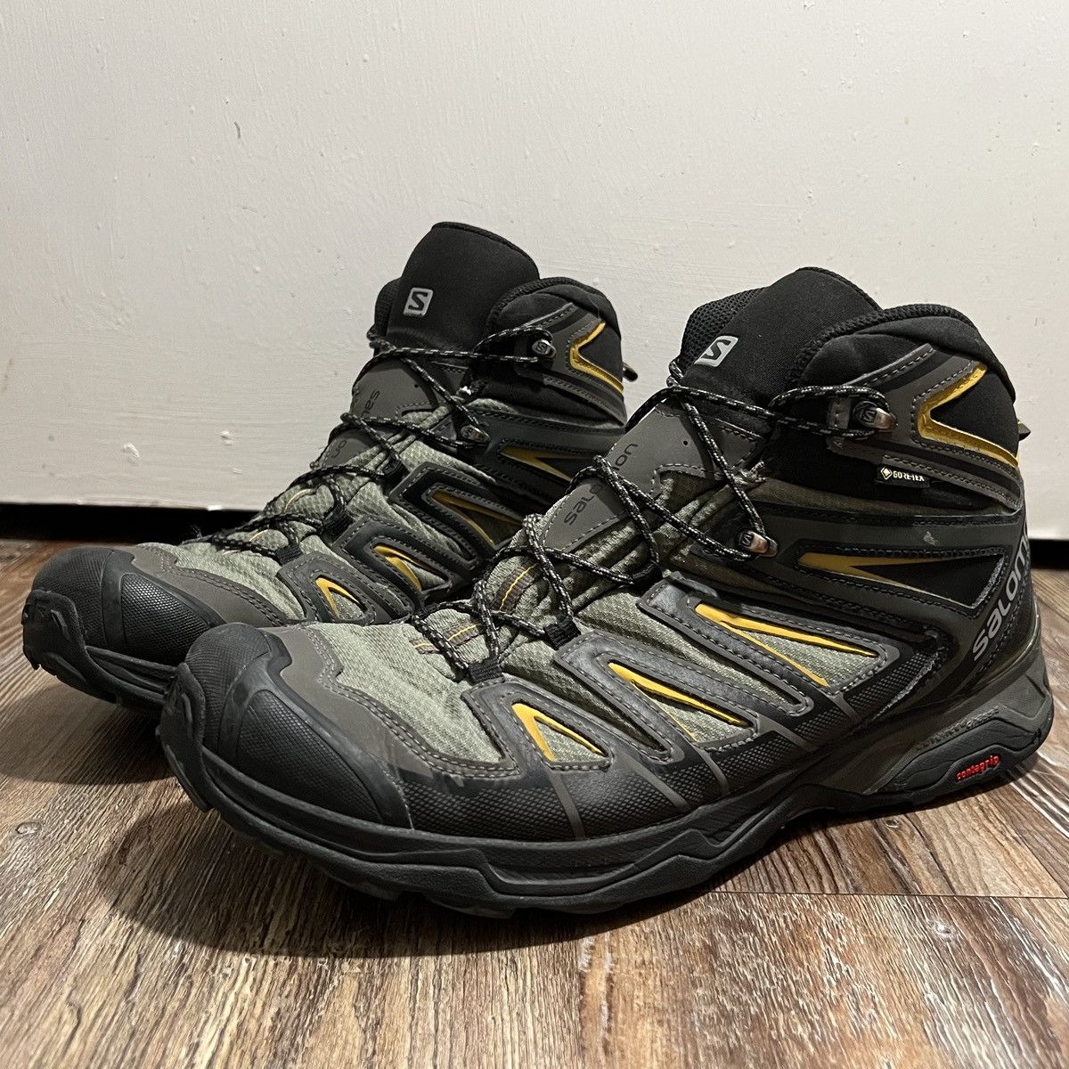 Salomon X Ultra Mid GTX Gore-Tex Contagrip Hiking Boot