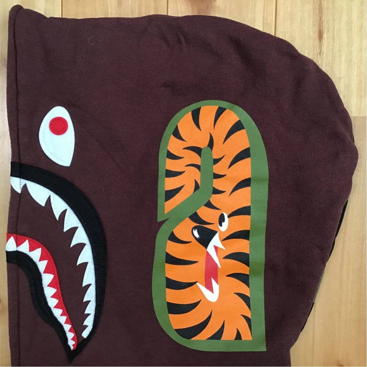 Bape BAPE shark full zip hoodie jacket Burgundy × 1st camo green Size US S / EU 44-46 / 1 - 5 Thumbnail