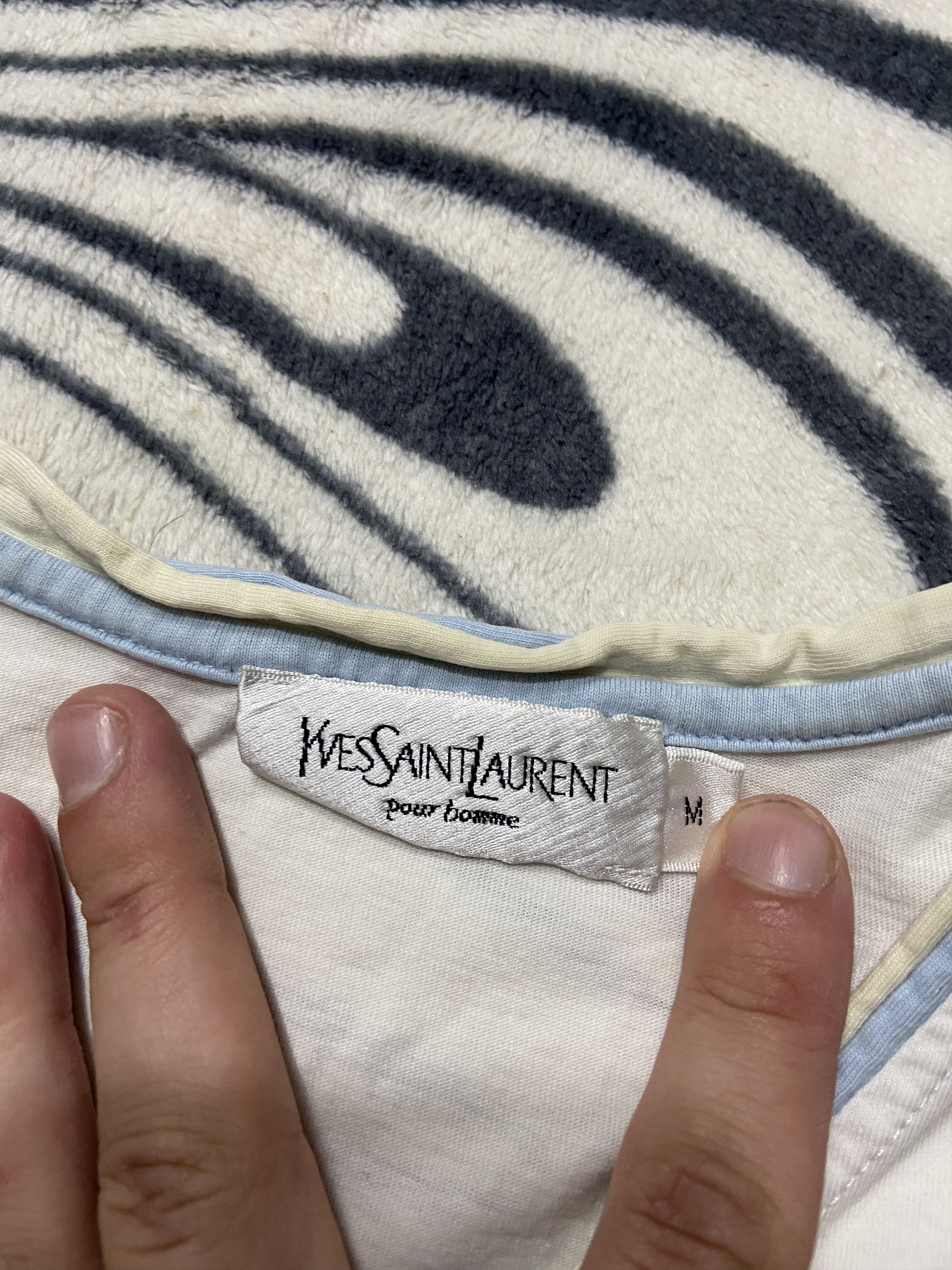 Yves Saint Laurent Yves Saint Laurent YSL Mens T-Shirt Tee Size US M / EU 48-50 / 2 - 3 Thumbnail