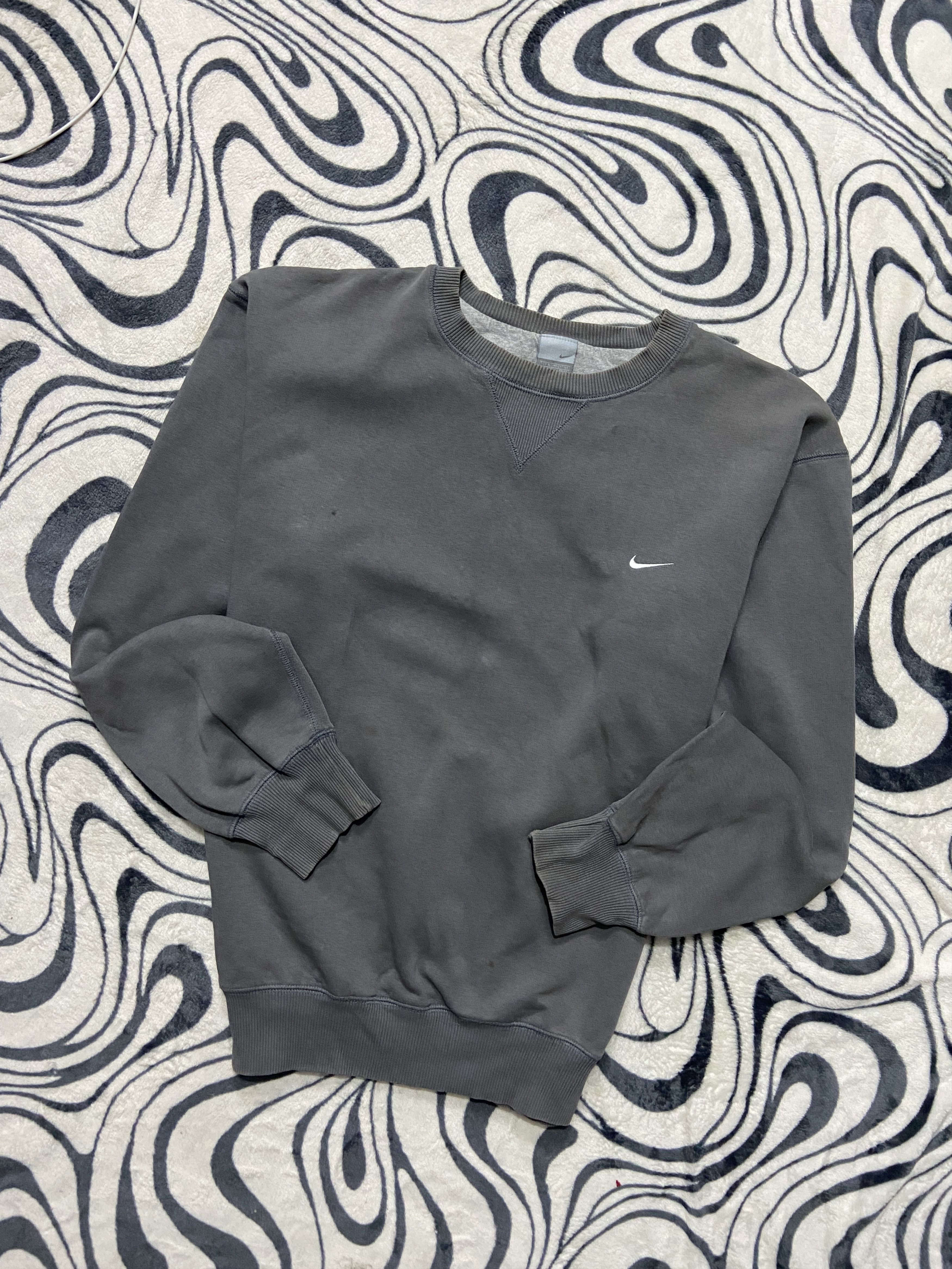 Nike Vintage Nike Mens Sweatshirt Swoosh Size US XL / EU 56 / 4 - 1 Thumbnail