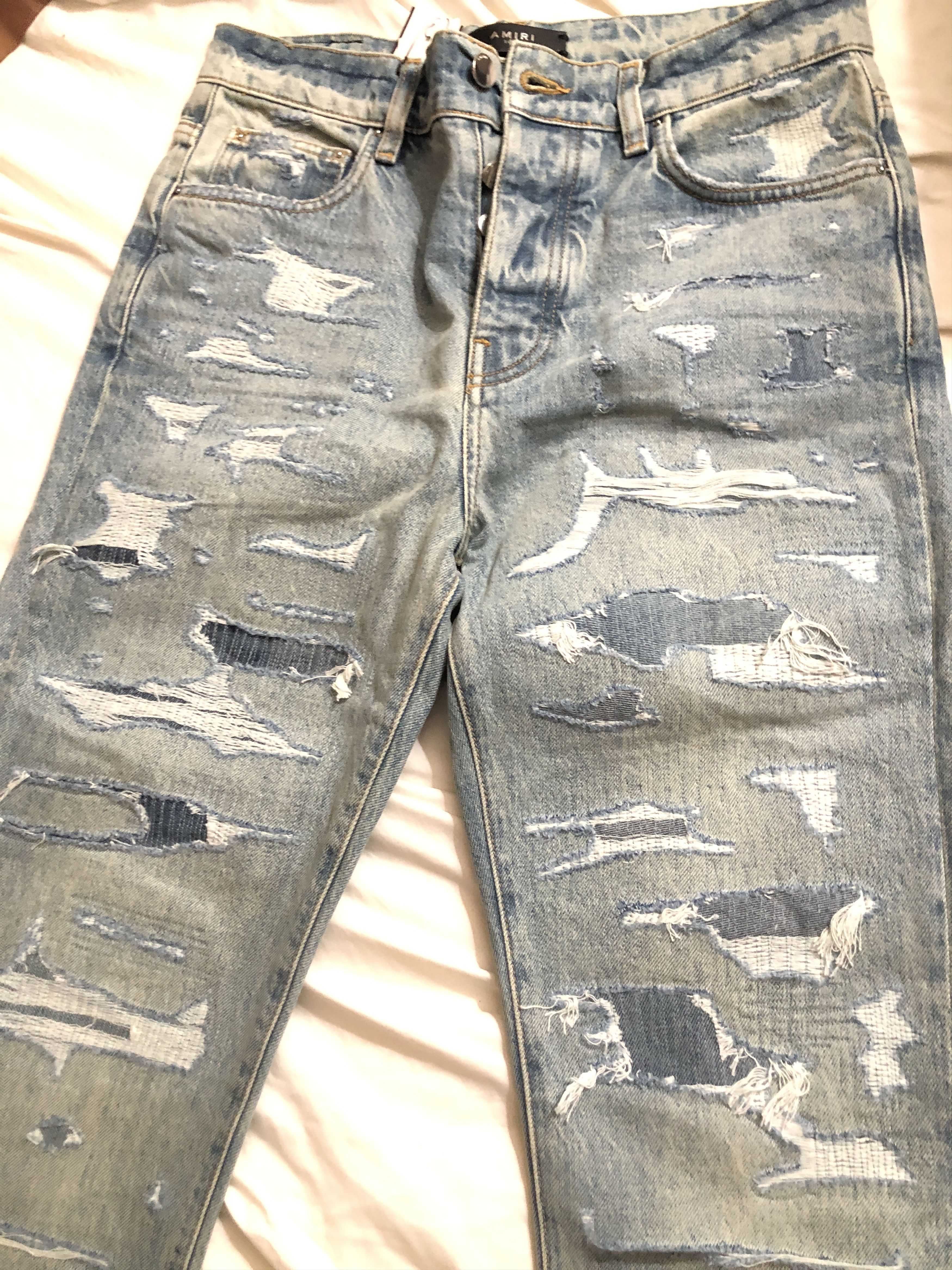 Amiri $1290 Amiri BRUISE RELAXED JEAN ORIGINAL INDIGO size 30 Size US 30 / EU 46 - 5 Thumbnail