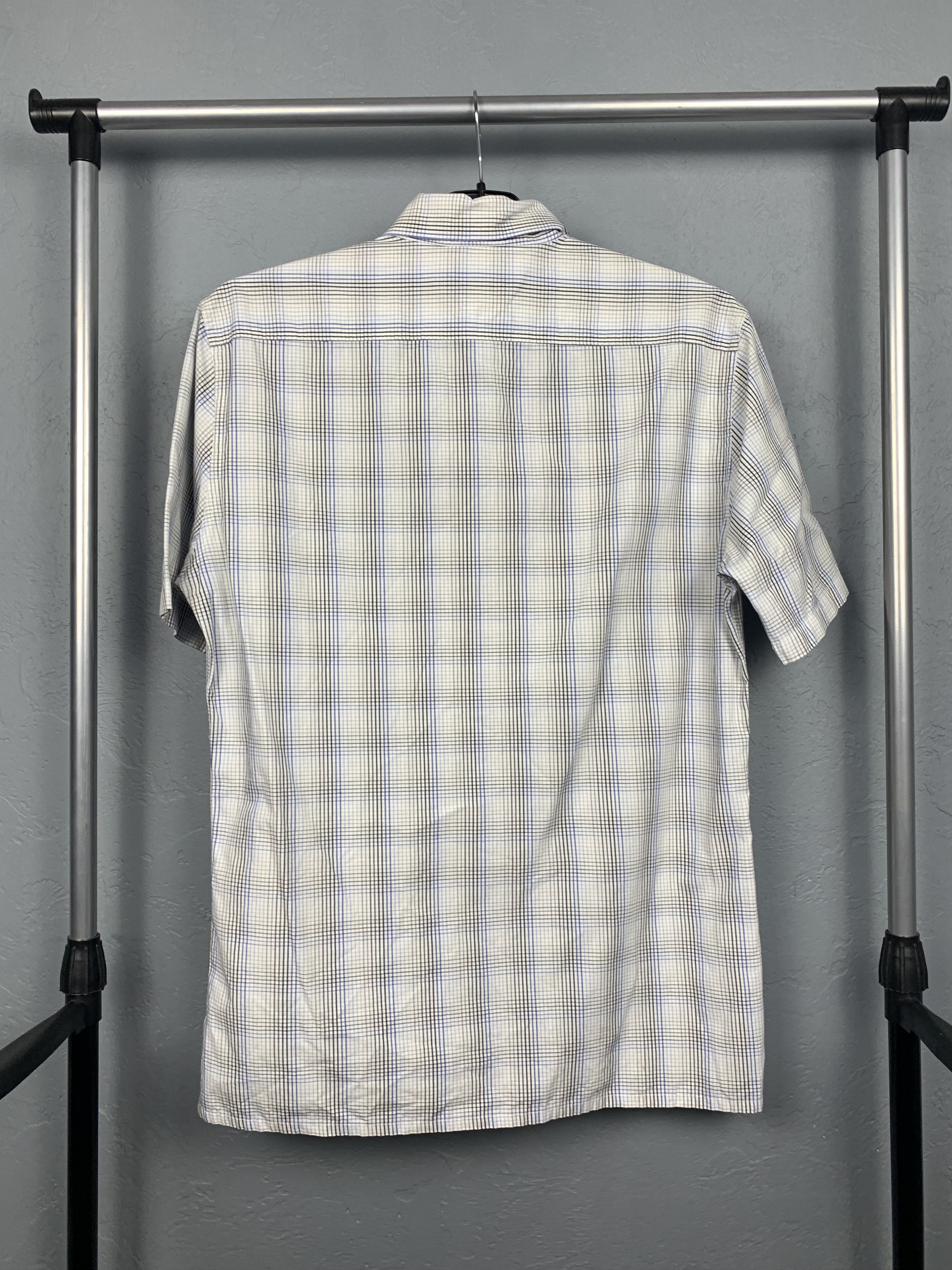 Yves Saint Laurent Yves Saint Laurent YSL mens short sleeve shirt Size US M / EU 48-50 / 2 - 5 Thumbnail