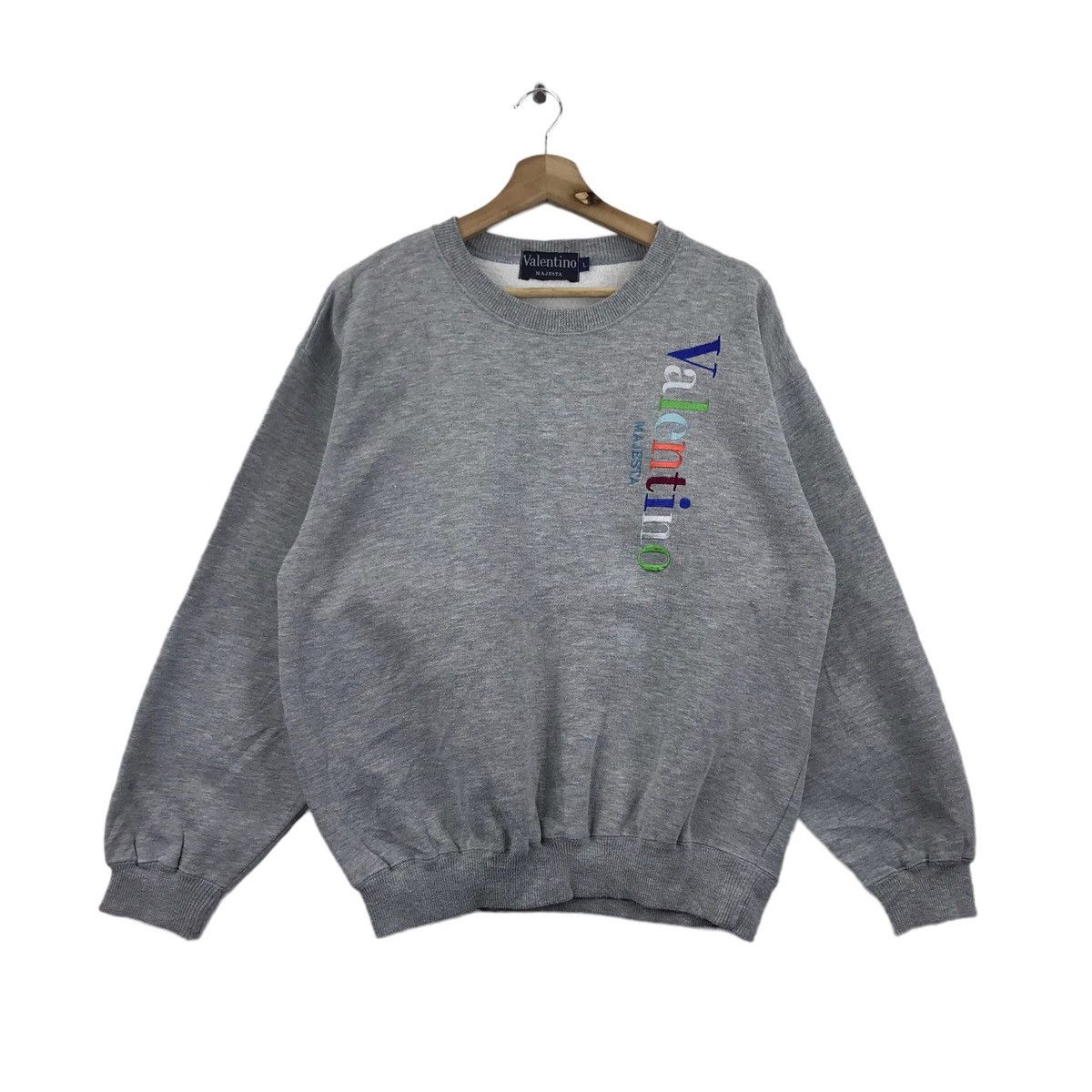 Vintage VALENTINO MAJESTA Embroidered Logo Grey Sweatshirt Size US L / EU 52-54 / 3 - 1 Thumbnail