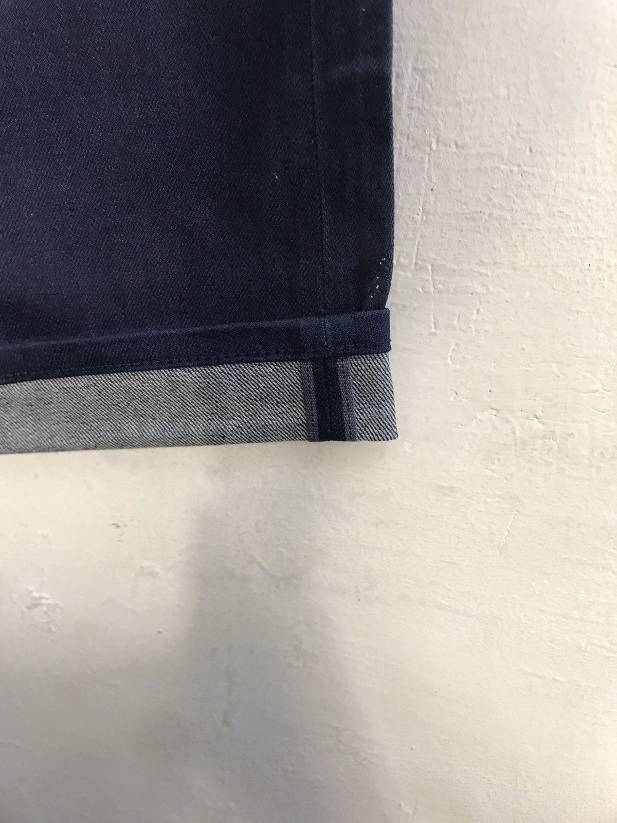 Japanese Brand × Jean Uniqlo Unisex Denim Jeans Pants Straight Cut Fits Size 30 Size US 30 / EU 46 - 6 Thumbnail