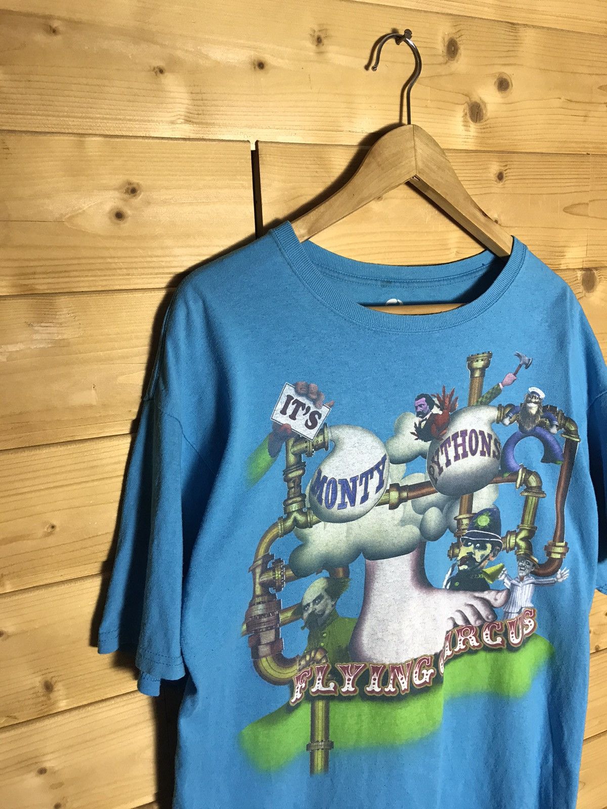 Band Tees Monty Phytons liquid blue t-shirt Size US XL / EU 56 / 4 - 2 Thumbnail