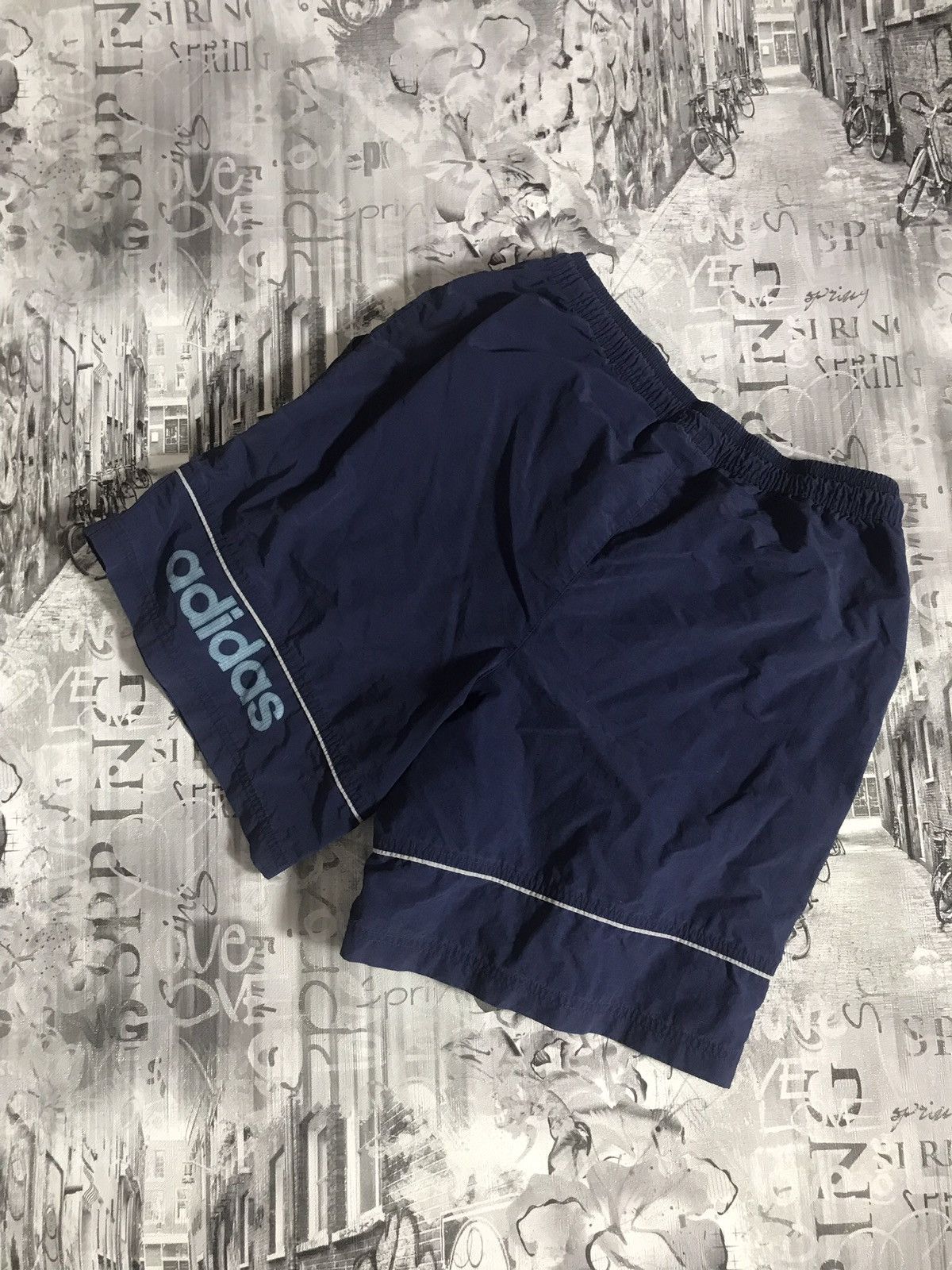 Vintage 2001 Vintage Adidas shorts Size US 34 / EU 50 - 1 Thumbnail