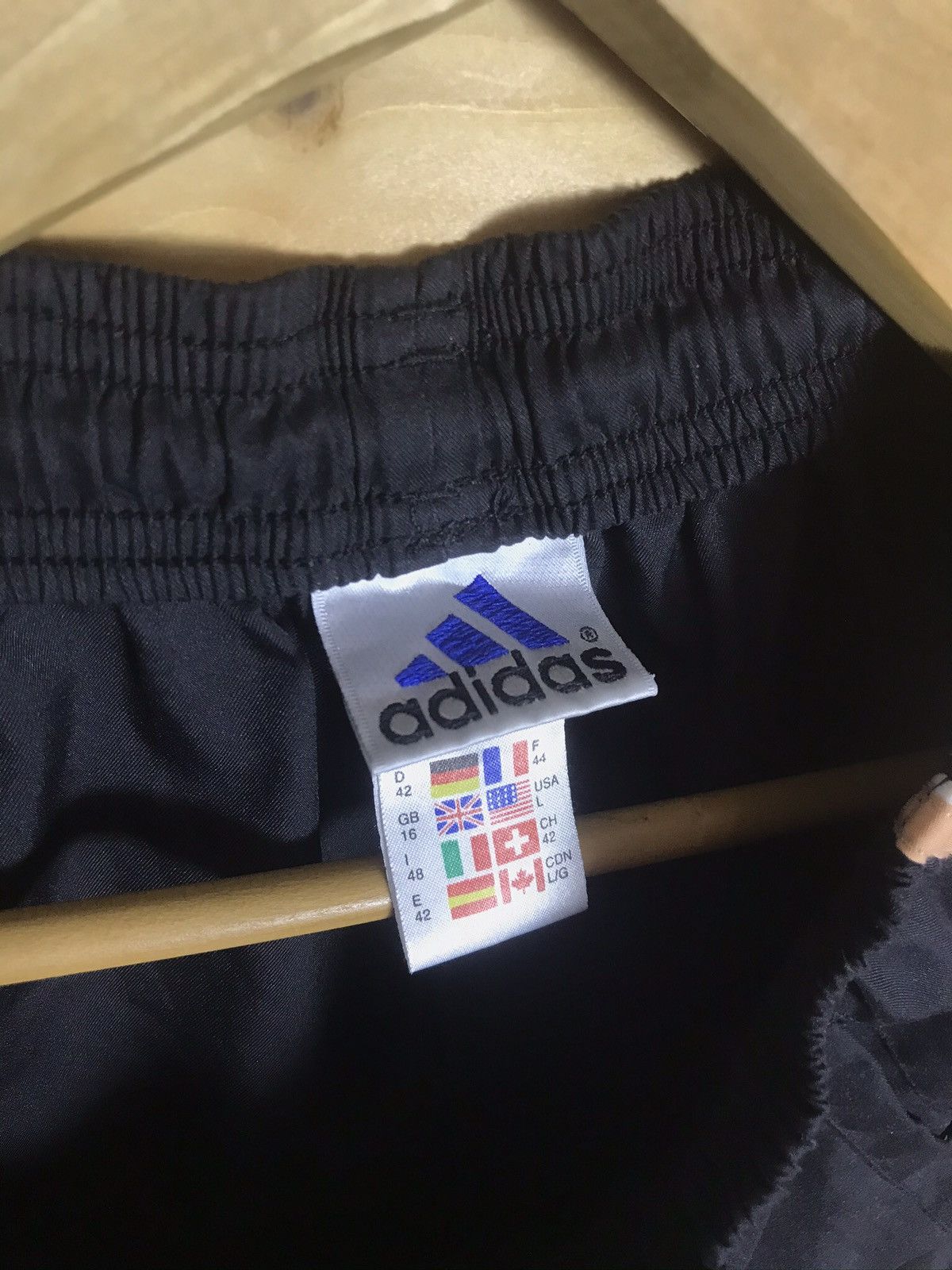 Vintage Vintage Adidas shorts Size US 34 / EU 50 - 5 Thumbnail
