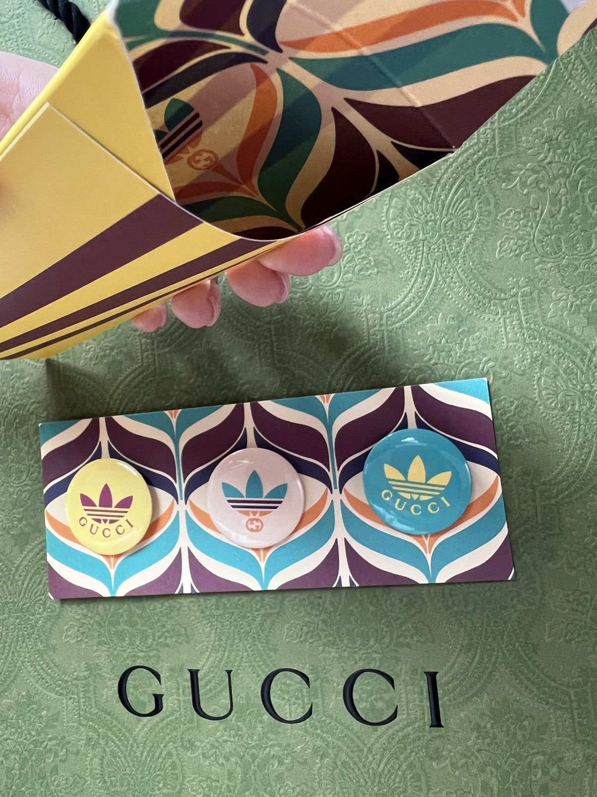 Adidas × Gucci Gucci x Adidas Collaboration VIP Pin Set Brooch Badges Size ONE SIZE - 5 Thumbnail
