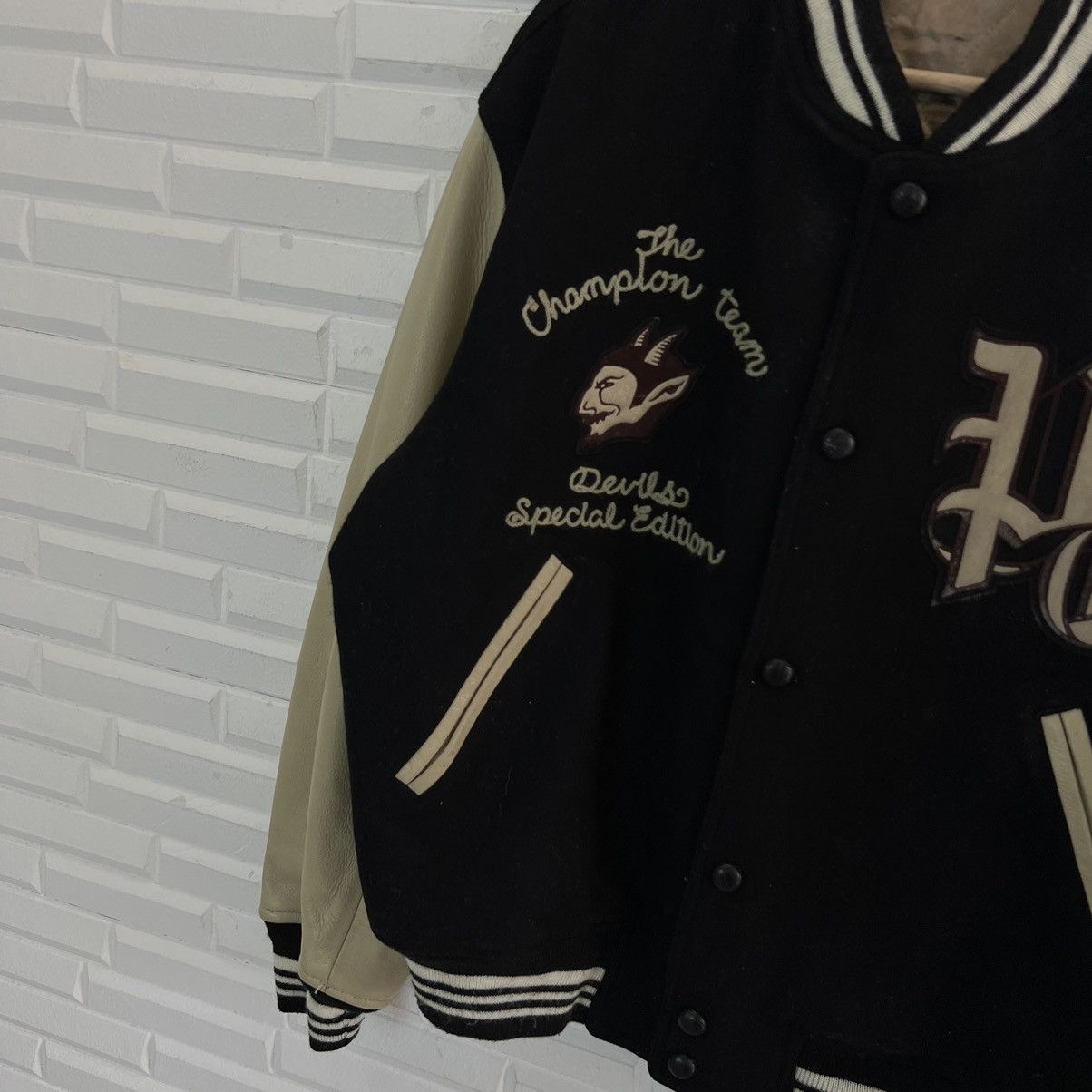 Japanese Brand VINTAGE VARSITY JACKET PAZZO COMPANY DEVILS LEATHER Size US M / EU 48-50 / 2 - 4 Thumbnail