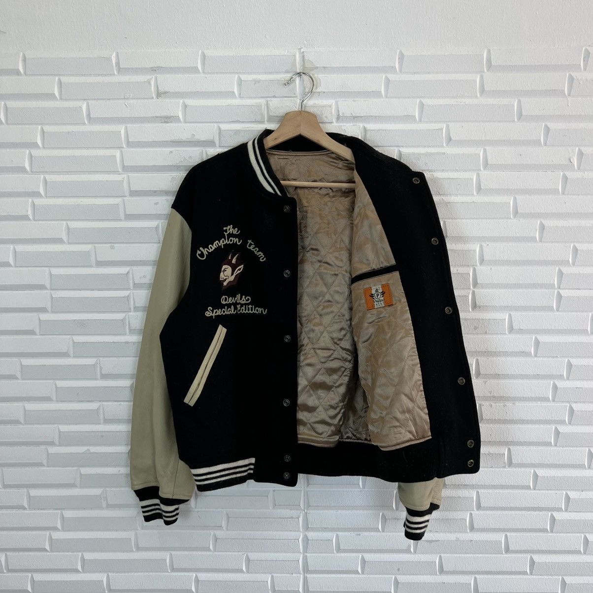 Japanese Brand VINTAGE VARSITY JACKET PAZZO COMPANY DEVILS LEATHER Size US M / EU 48-50 / 2 - 10 Thumbnail