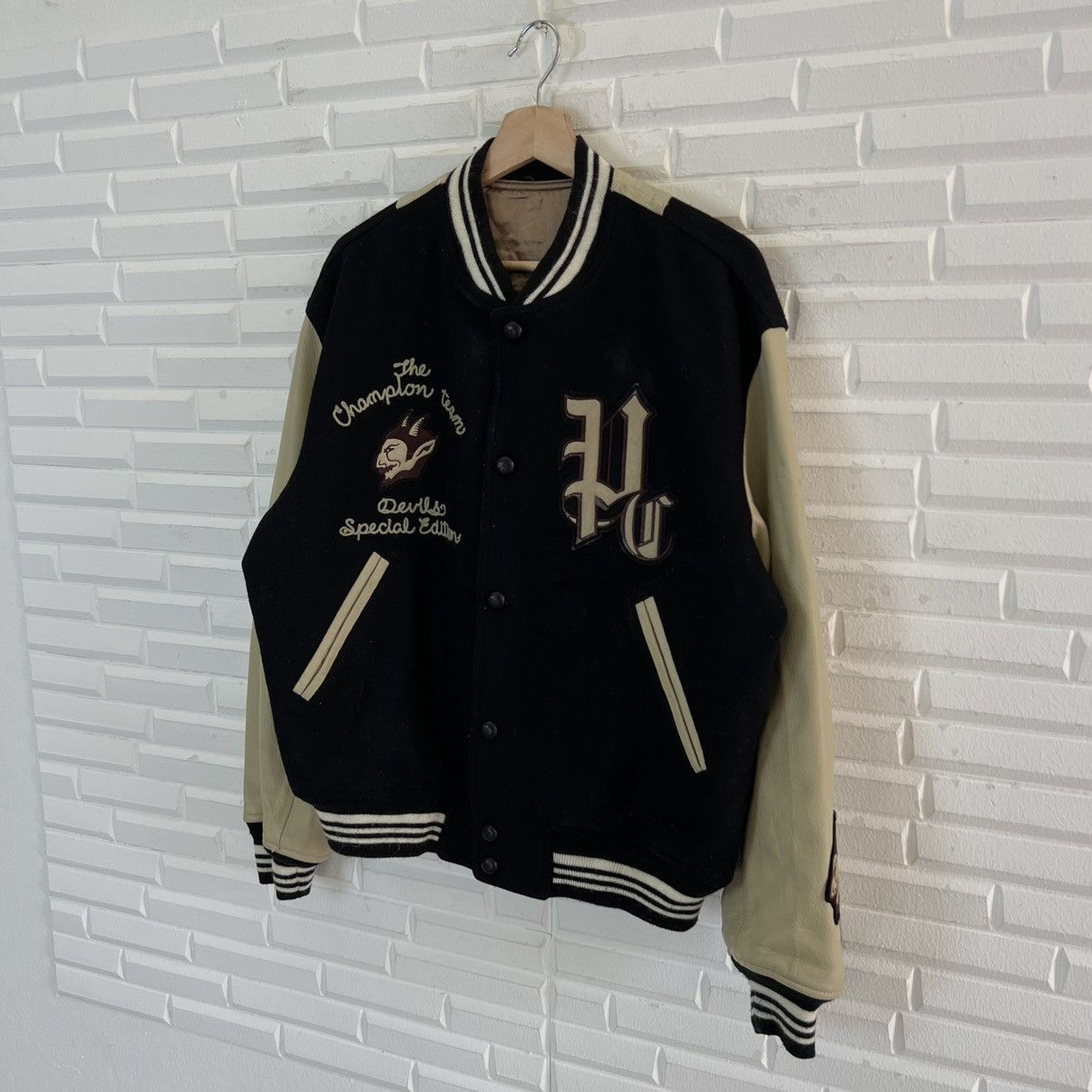 Japanese Brand VINTAGE VARSITY JACKET PAZZO COMPANY DEVILS LEATHER Size US M / EU 48-50 / 2 - 2 Thumbnail