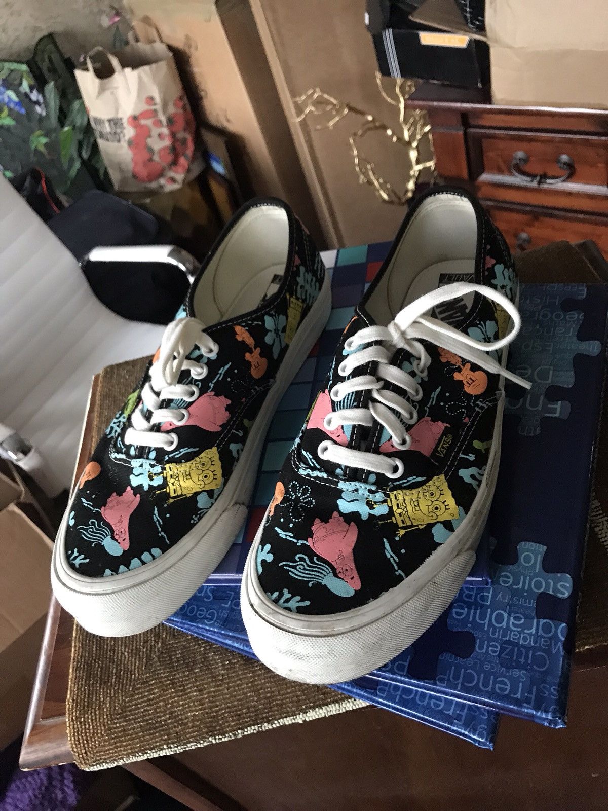Vans 2018 Vans Authentic "Spongebob 'Aloha Blue'" Size US 10.5 / EU 43-44 - 1 Thumbnail