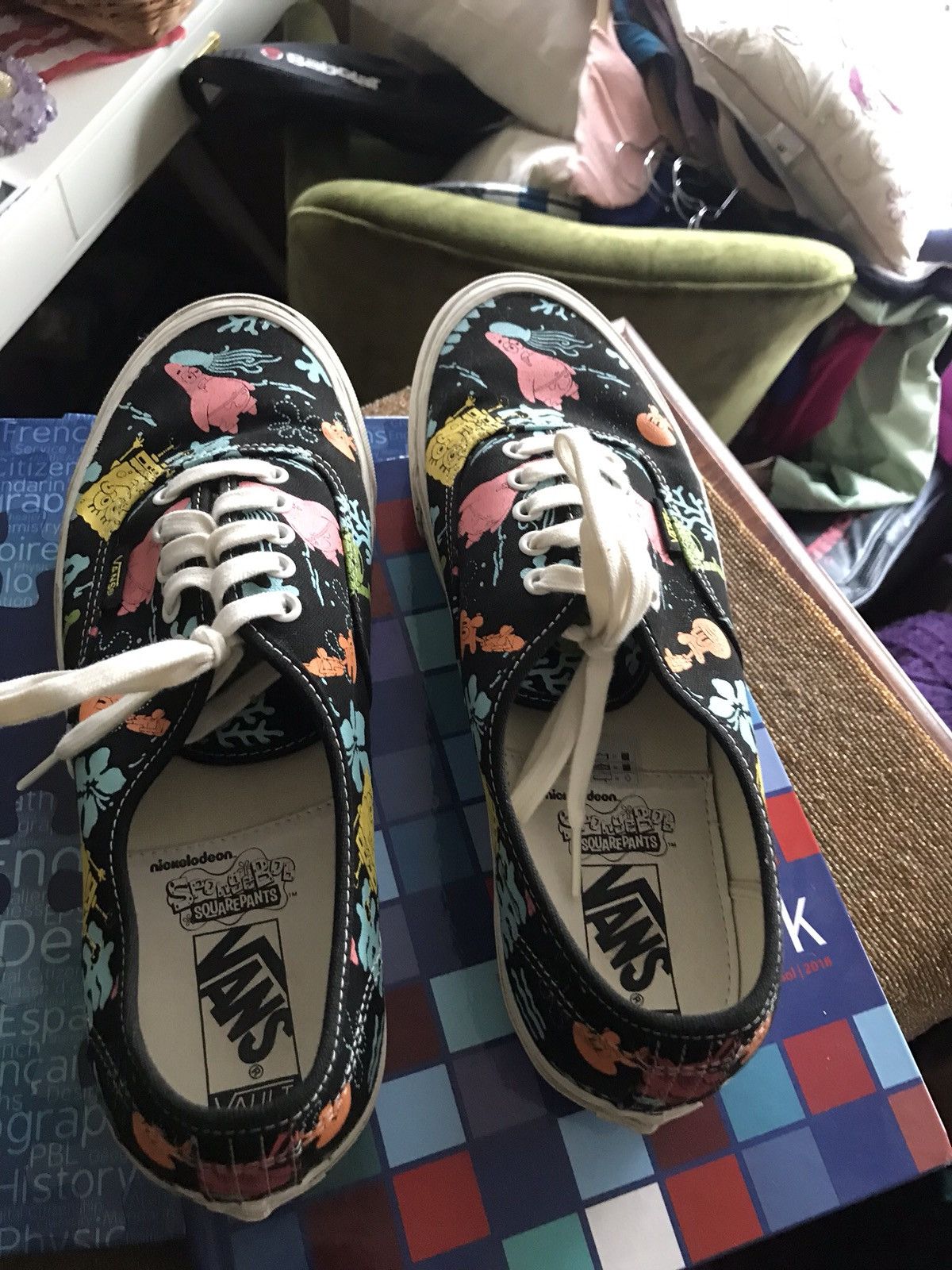 Vans 2018 Vans Authentic "Spongebob 'Aloha Blue'" Size US 10.5 / EU 43-44 - 3 Thumbnail