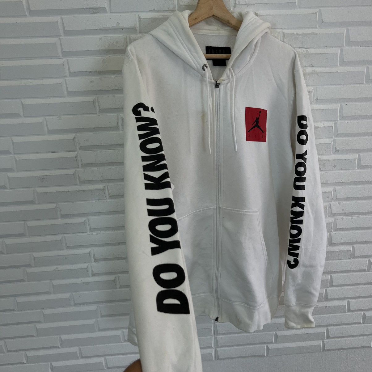 Jordan Brand RARE BIG LOGO AIR JORDAN HOODIE ZIPPER JACKET Size US XL / EU 56 / 4 - 5 Thumbnail
