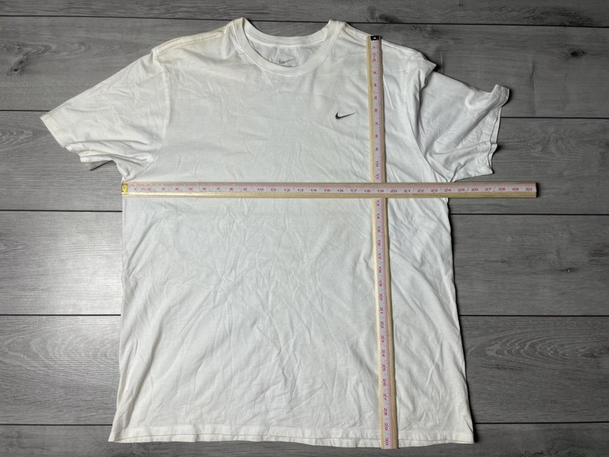 Nike Nike T-shirt vintage swoosh y2k sportswear size XXLARGE Size US XXL / EU 58 / 5 - 5 Thumbnail
