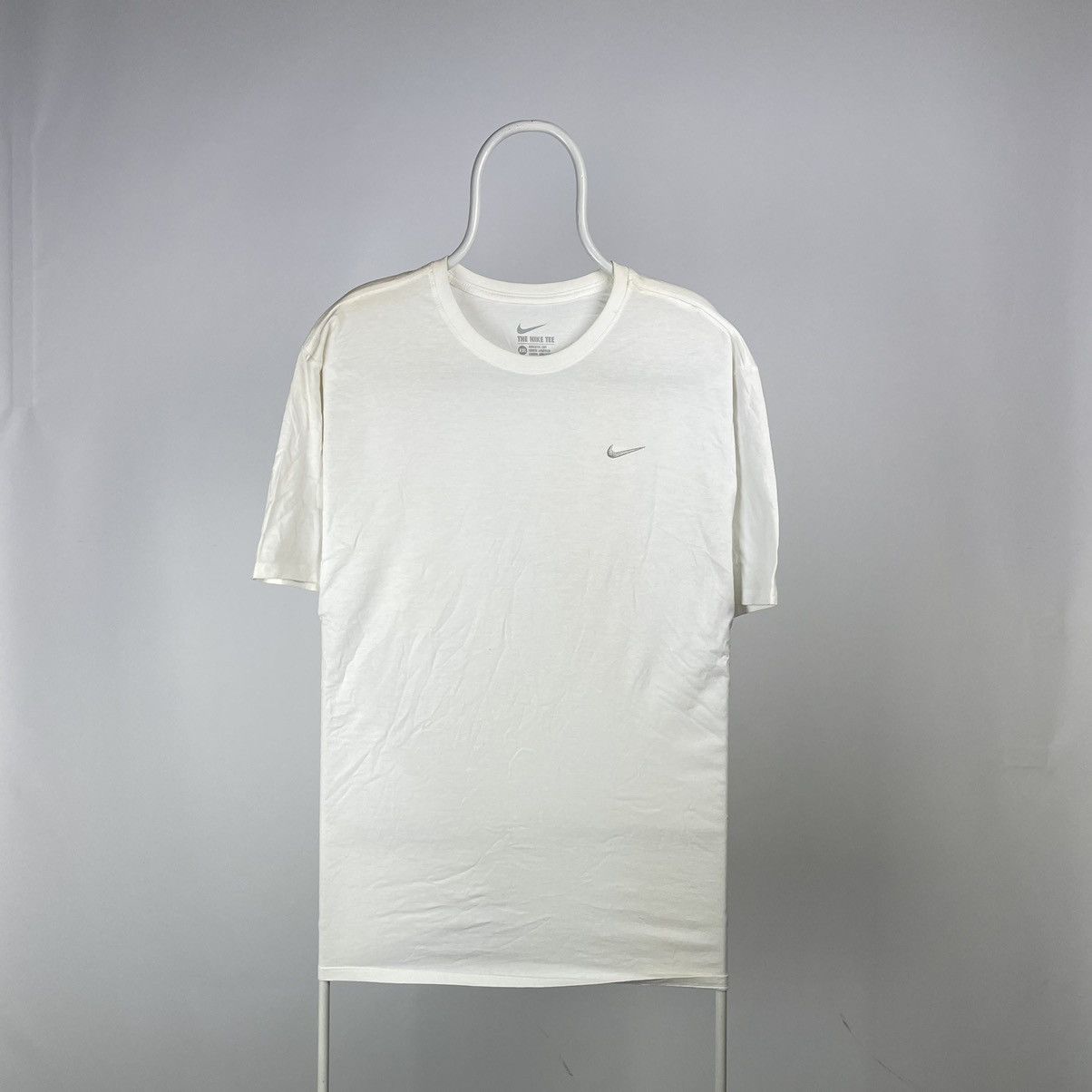 Nike Nike T-shirt vintage swoosh y2k sportswear size XXLARGE Size US XXL / EU 58 / 5 - 1 Thumbnail