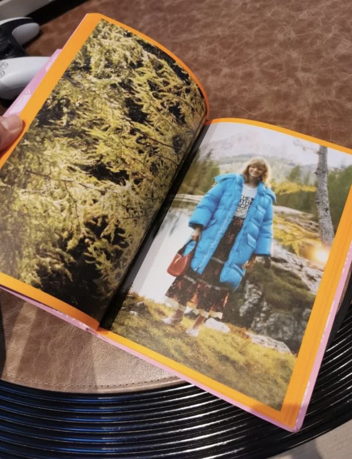Gucci × The North Face Gucci X The North Face Catalogue Notebook Size ONE SIZE - 2 Thumbnail