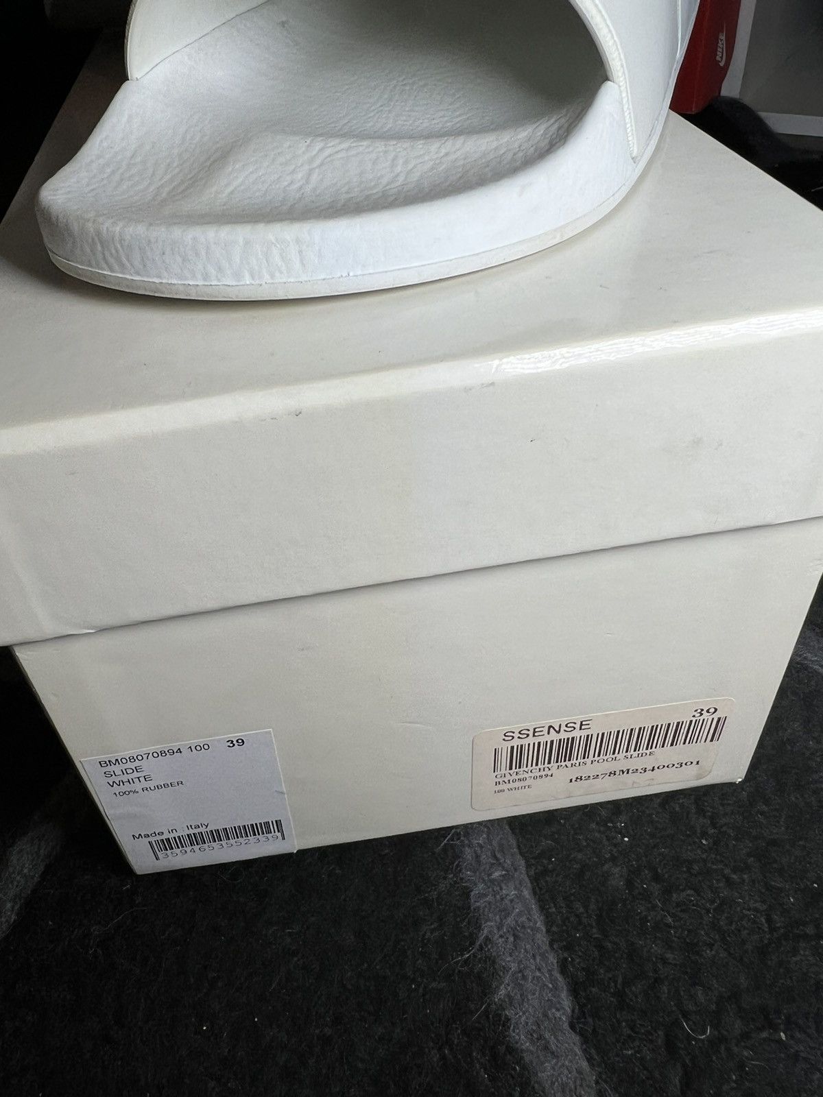 Designer × Givenchy Givenchy Paris White Logo Pool Slide Size US 7 / EU 40 - 3 Thumbnail