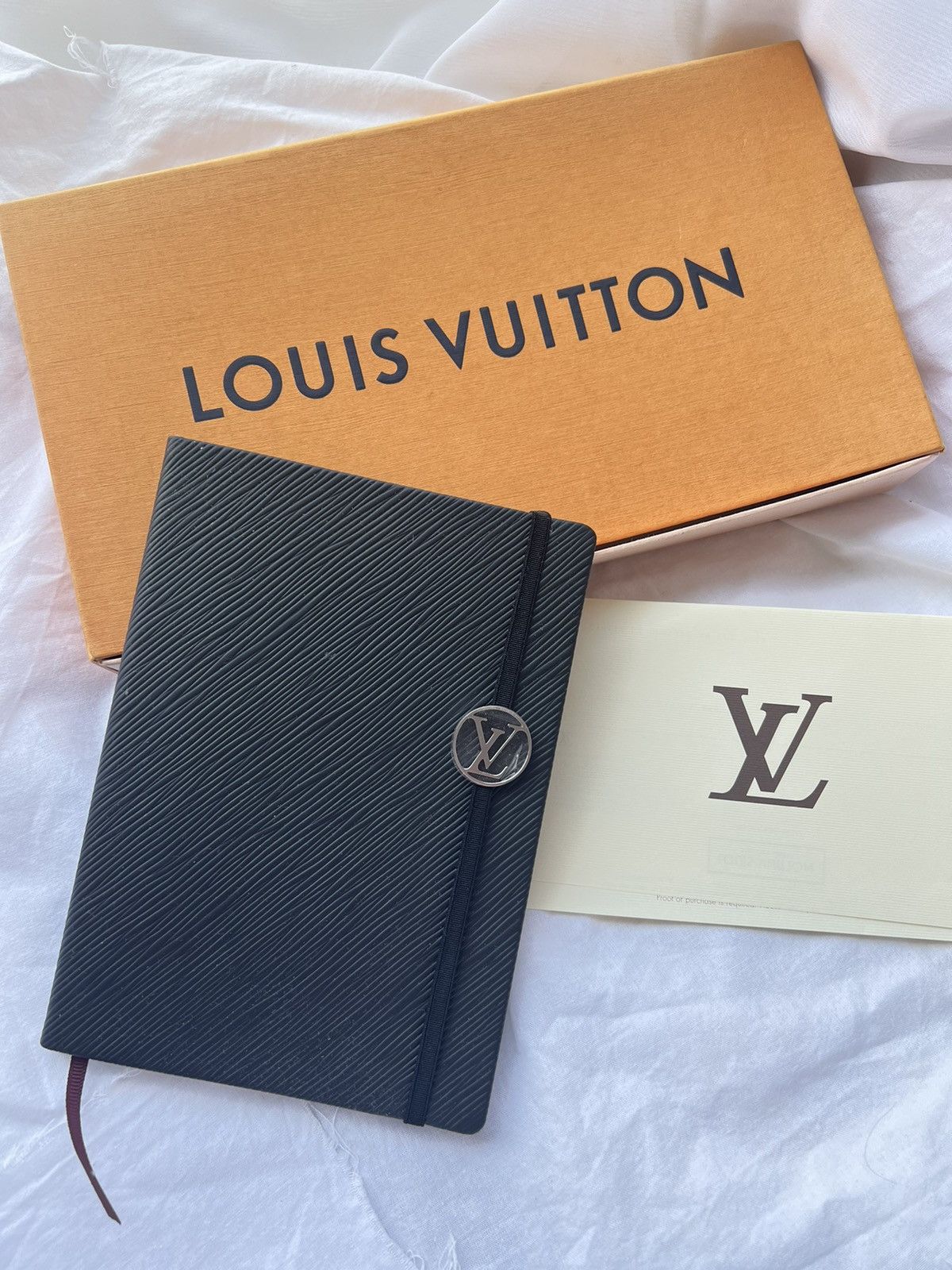 Louis Vuitton Louis Vuitton Epi notebook diary drawing book Size ONE SIZE - 1 Thumbnail