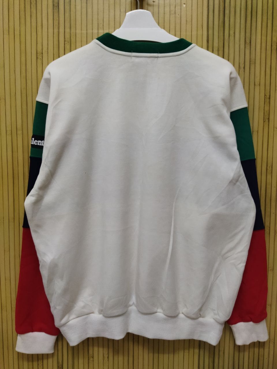 Japanese Brand Vintage CALRO VALENTINO Big Logo Spell Out Sweatshirt Size US L / EU 52-54 / 3 - 3 Thumbnail