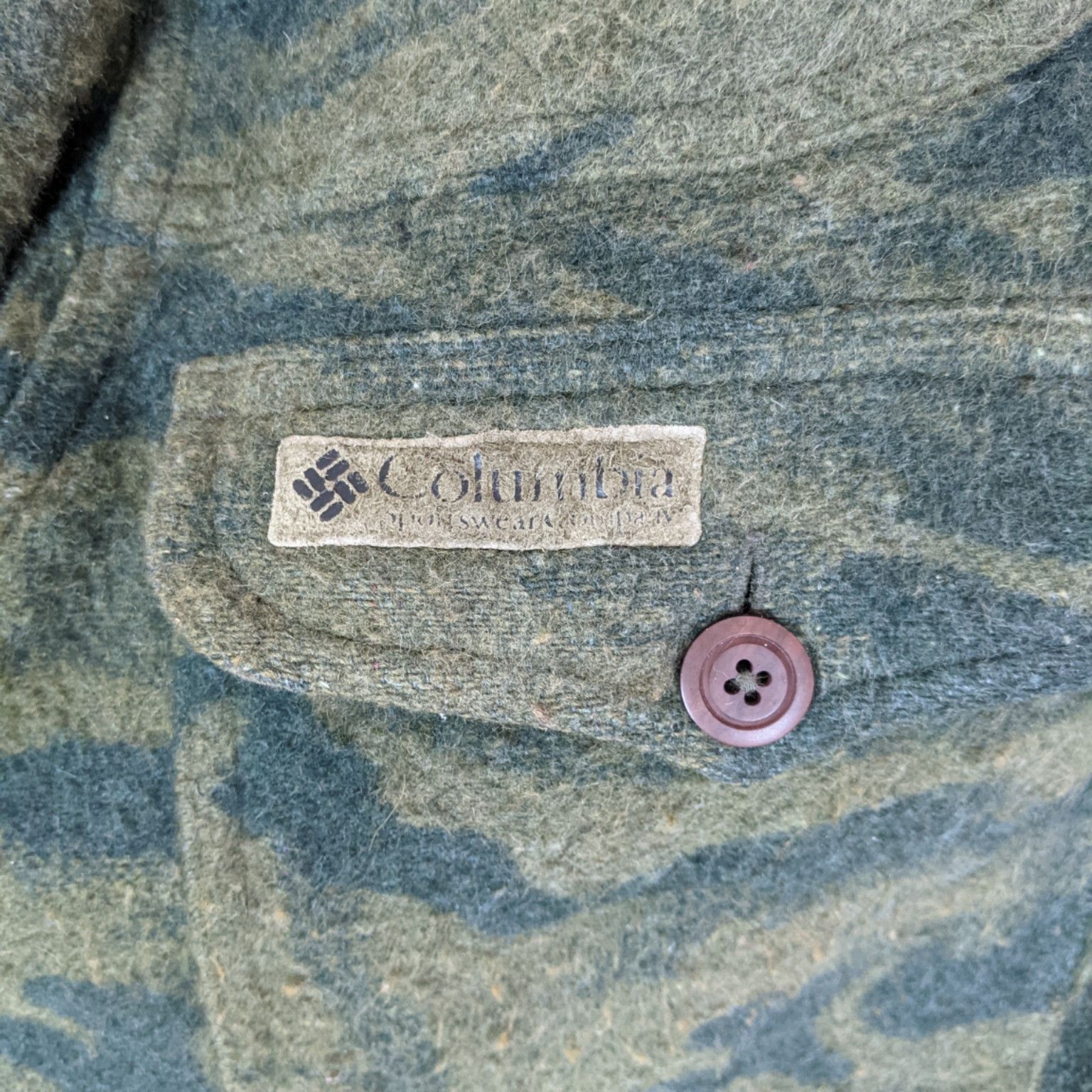 Columbia × Flannel Vintage COLUMBIA Sportswear Outdoor Camouflage Jacket Size US L / EU 52-54 / 3 - 9 Thumbnail