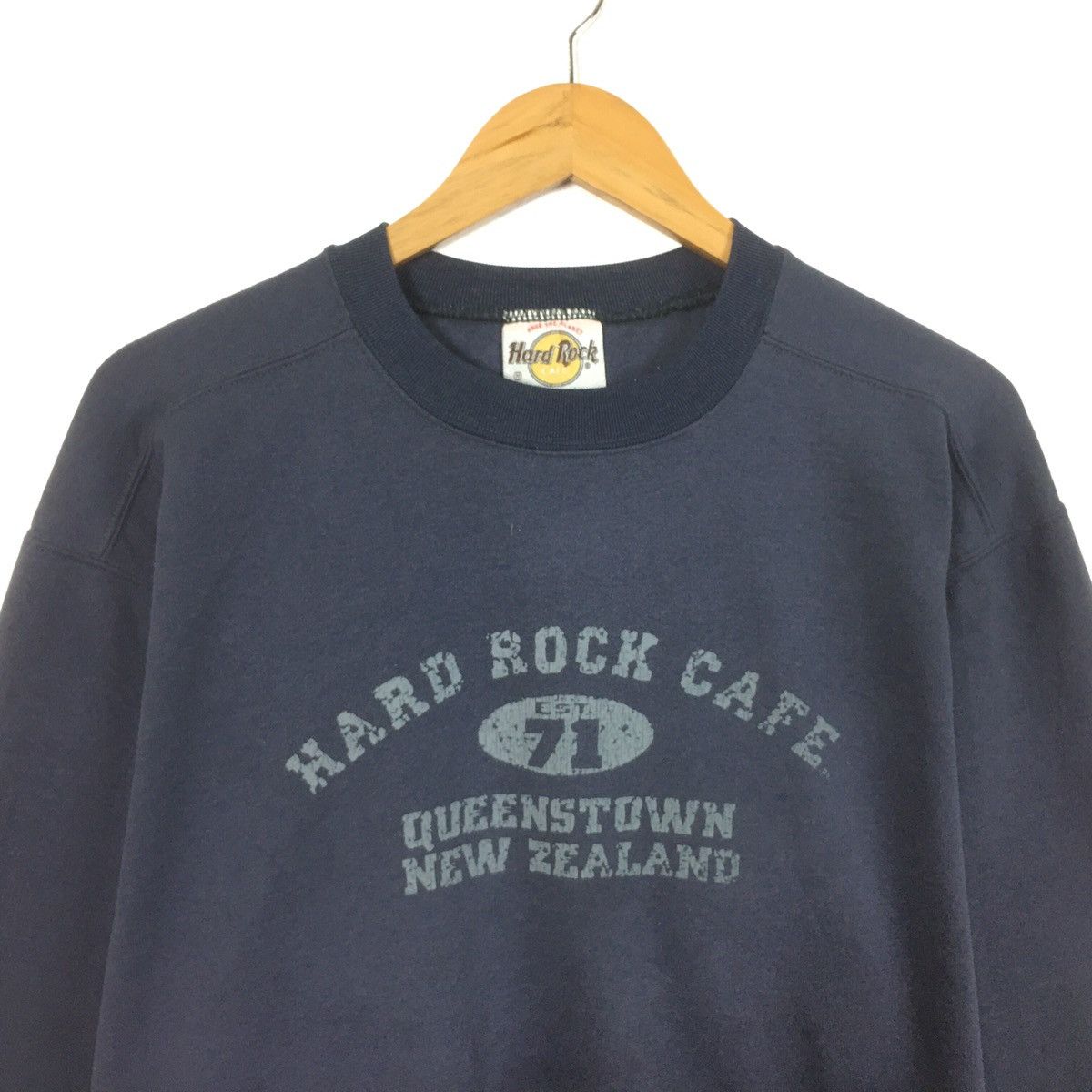 Hard Rock Cafe × Vintage Vintage Hard Rock Cafe Sweatshirt QueenTown New Zealand Size US M / EU 48-50 / 2 - 3 Thumbnail
