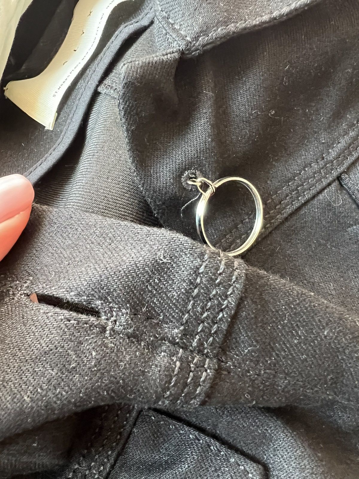 1017 ALYX 9SM × Alyx Alyx Hoop Details Black Denim Jacket Size L / US 10 / IT 46 - 3 Thumbnail