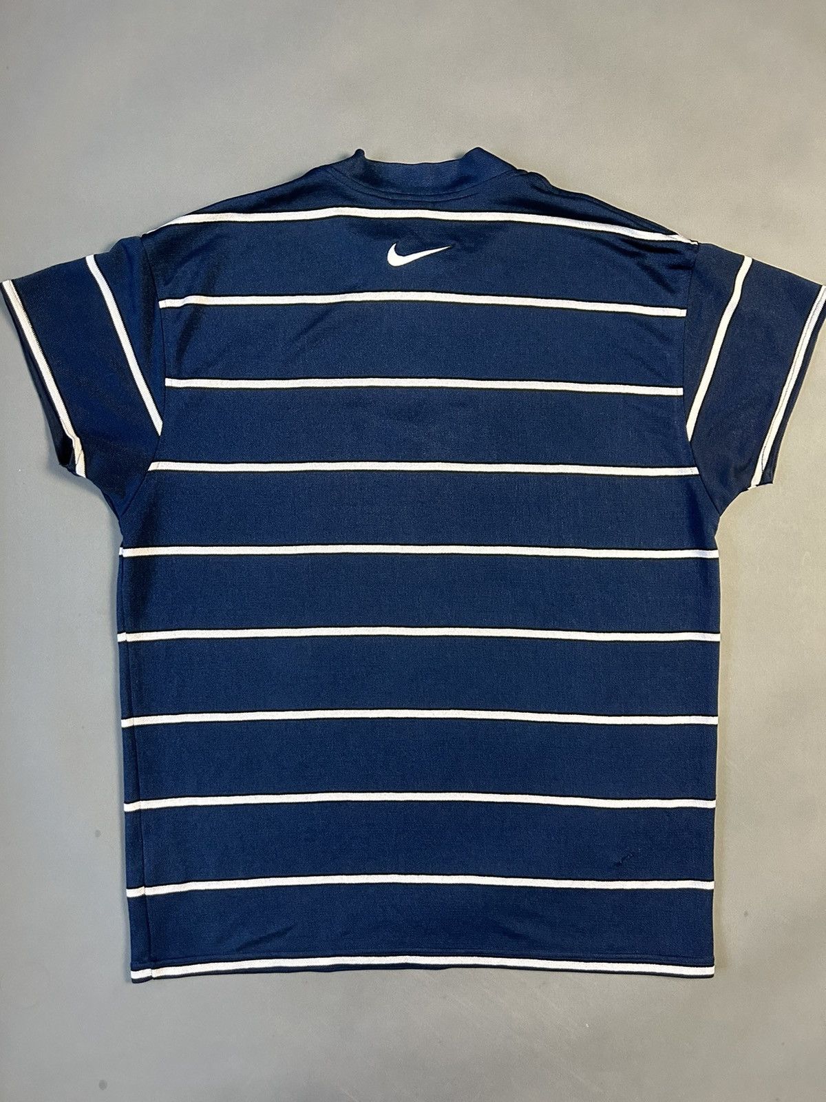 Nike Nike big swoosh striped t-shirt vintage 90s navy Size US L / EU 52-54 / 3 - 5 Thumbnail