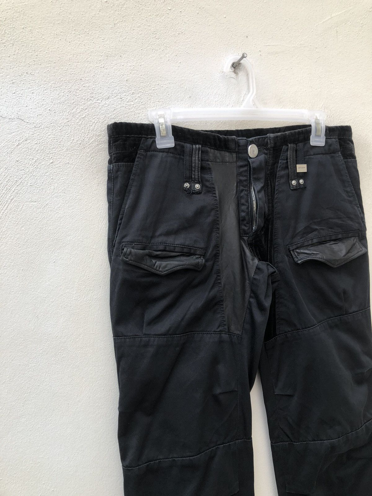 Vintage ARTISAN Japan Hybrid Leather Cotton Tactical Trouser Pant Size US 30 / EU 46 - 4 Thumbnail