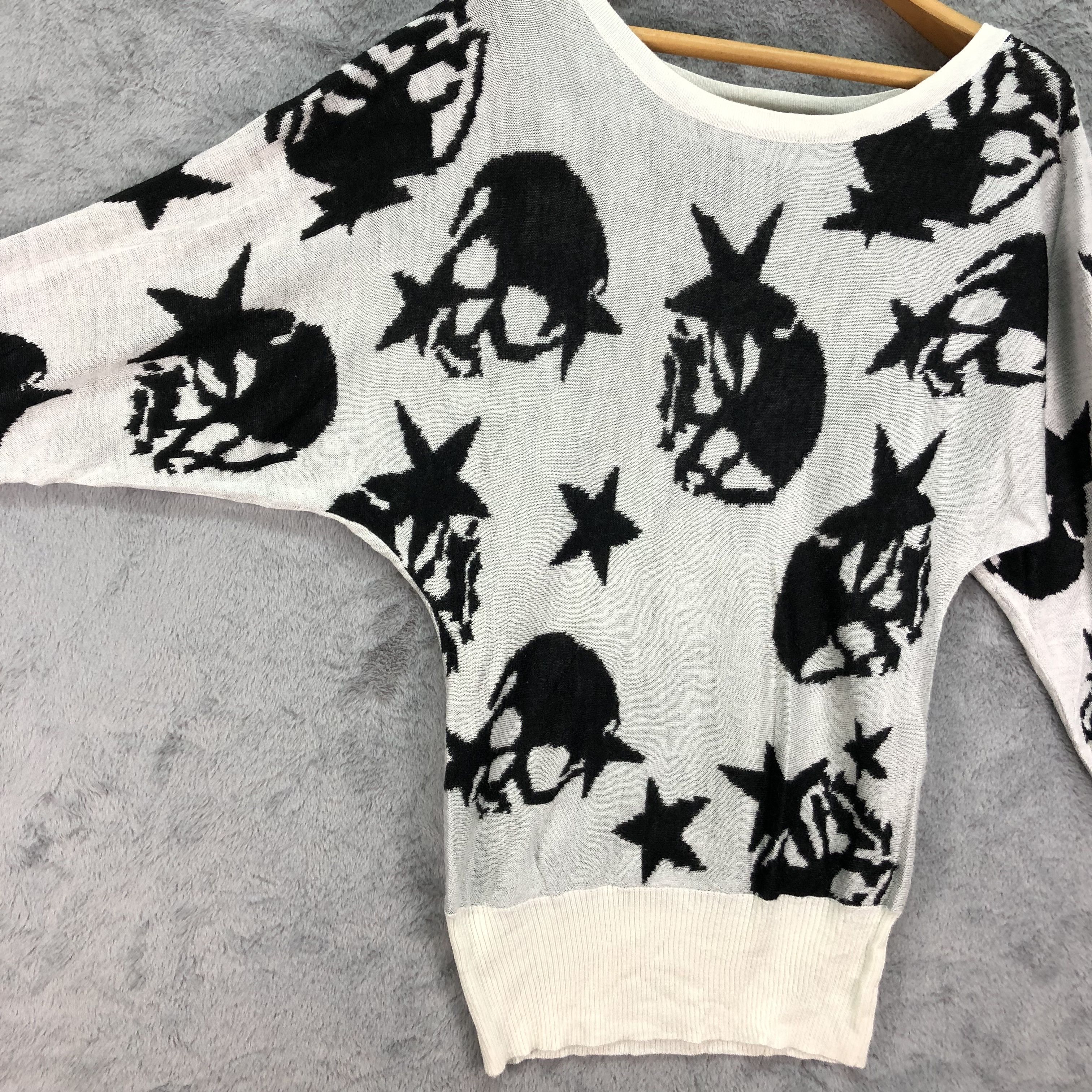 Japanese Brand Star Skulls Graphic Printed Sweater #4467-155 Size M / US 6-8 / IT 42-44 - 4 Thumbnail