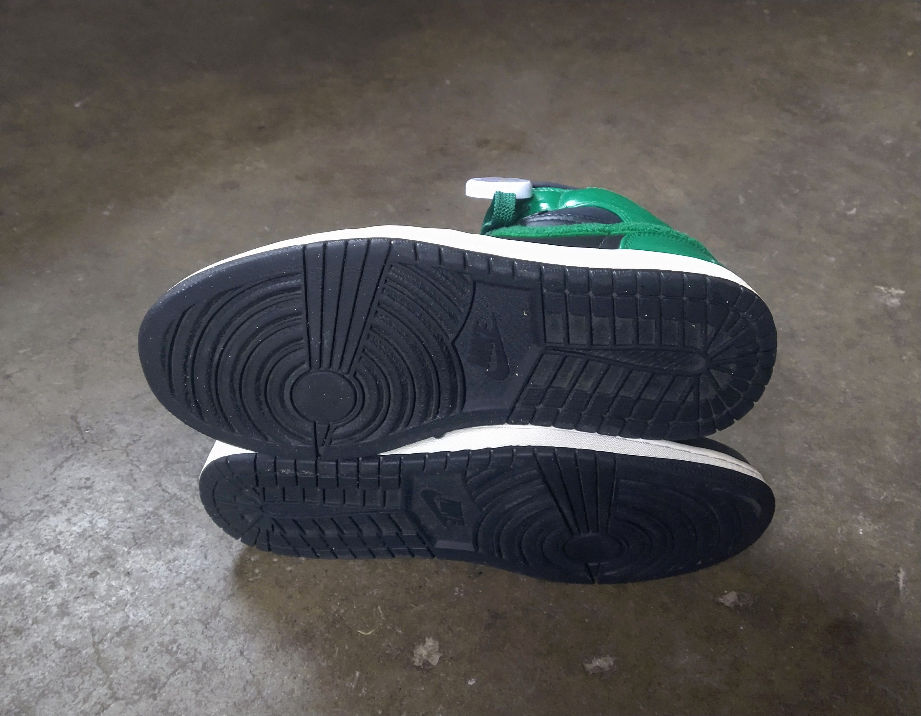 Jordan Brand Nike Air Jordan 1 Phat Premier Size 9 Celtics 375173-031 Size US 9 / EU 42 - 18 Thumbnail