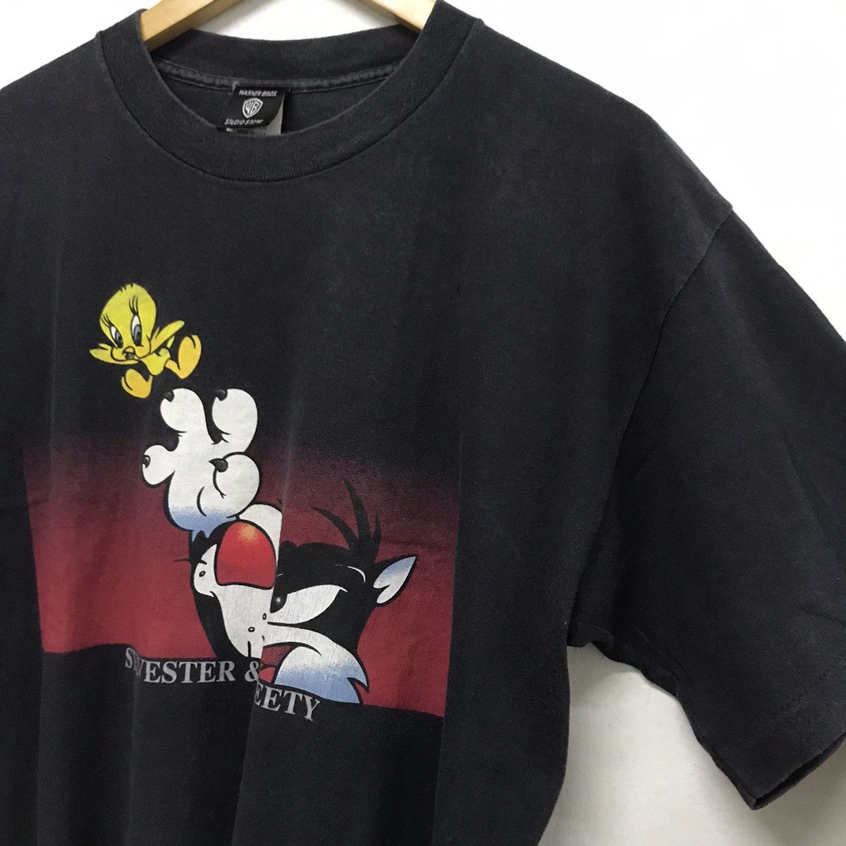 Warner Bros Vintage 90s Sylvester and Tweety tshirt Size US L / EU 52-54 / 3 - 9 Thumbnail
