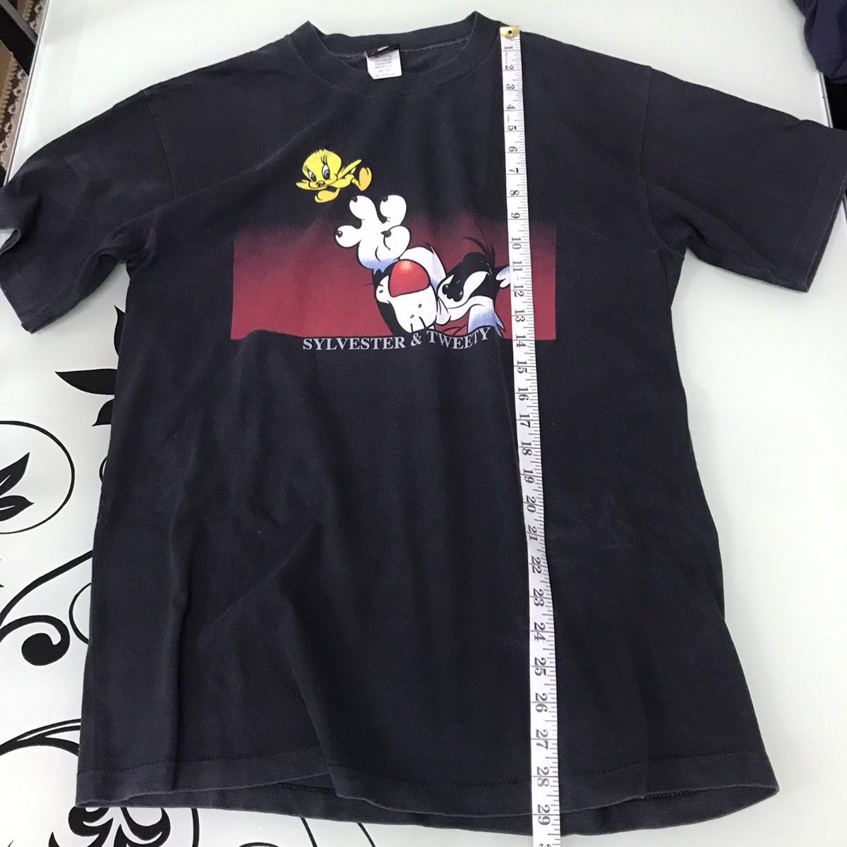 Warner Bros Vintage 90s Sylvester and Tweety tshirt Size US L / EU 52-54 / 3 - 16 Thumbnail