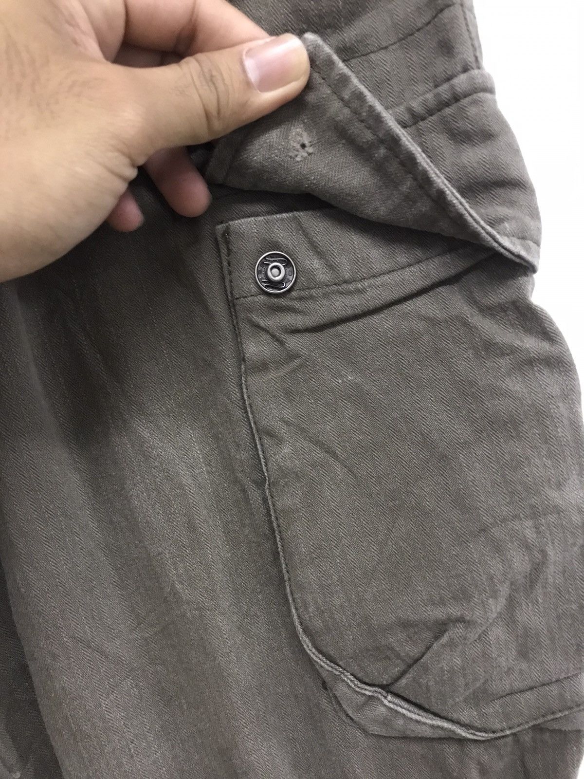 Japanese Brand Vintage Voice Bondage Punk Loose Fit Cargo Pants Size 32" / US 10 / IT 46 - 8 Thumbnail