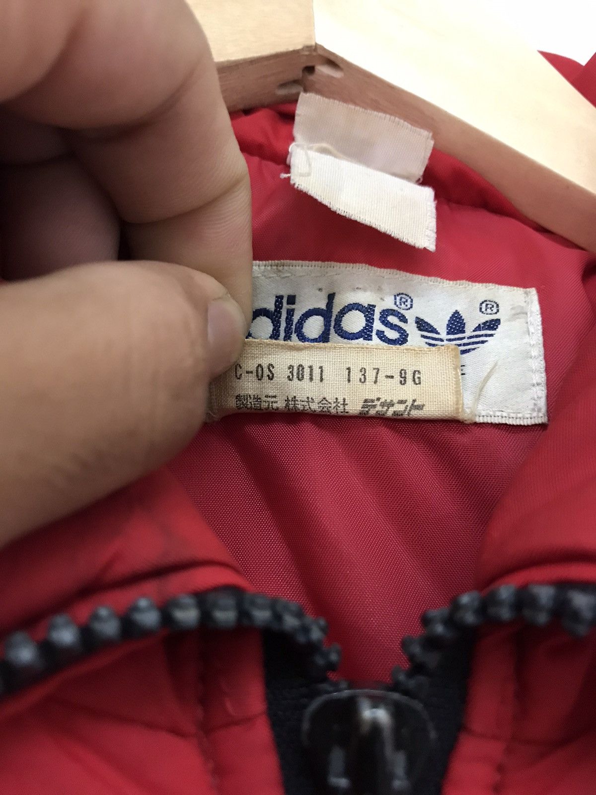 Adidas Vintage 90s Adidas Trefoil Puffer Bomber Jacket Size US M / EU 48-50 / 2 - 17 Thumbnail