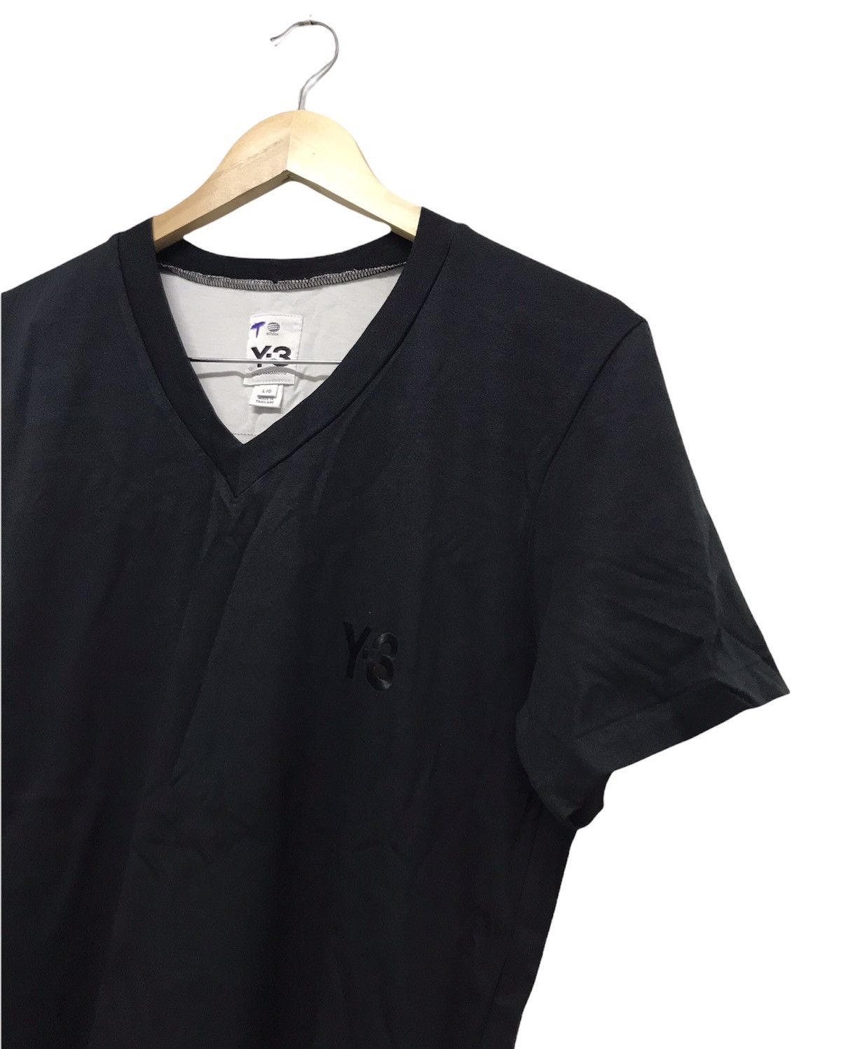 Yohji Yamamoto 🥷🏿 Adidas Y3 by Yohji Yamamoto V Neck T-Shirt Size US L / EU 52-54 / 3 - 3 Thumbnail