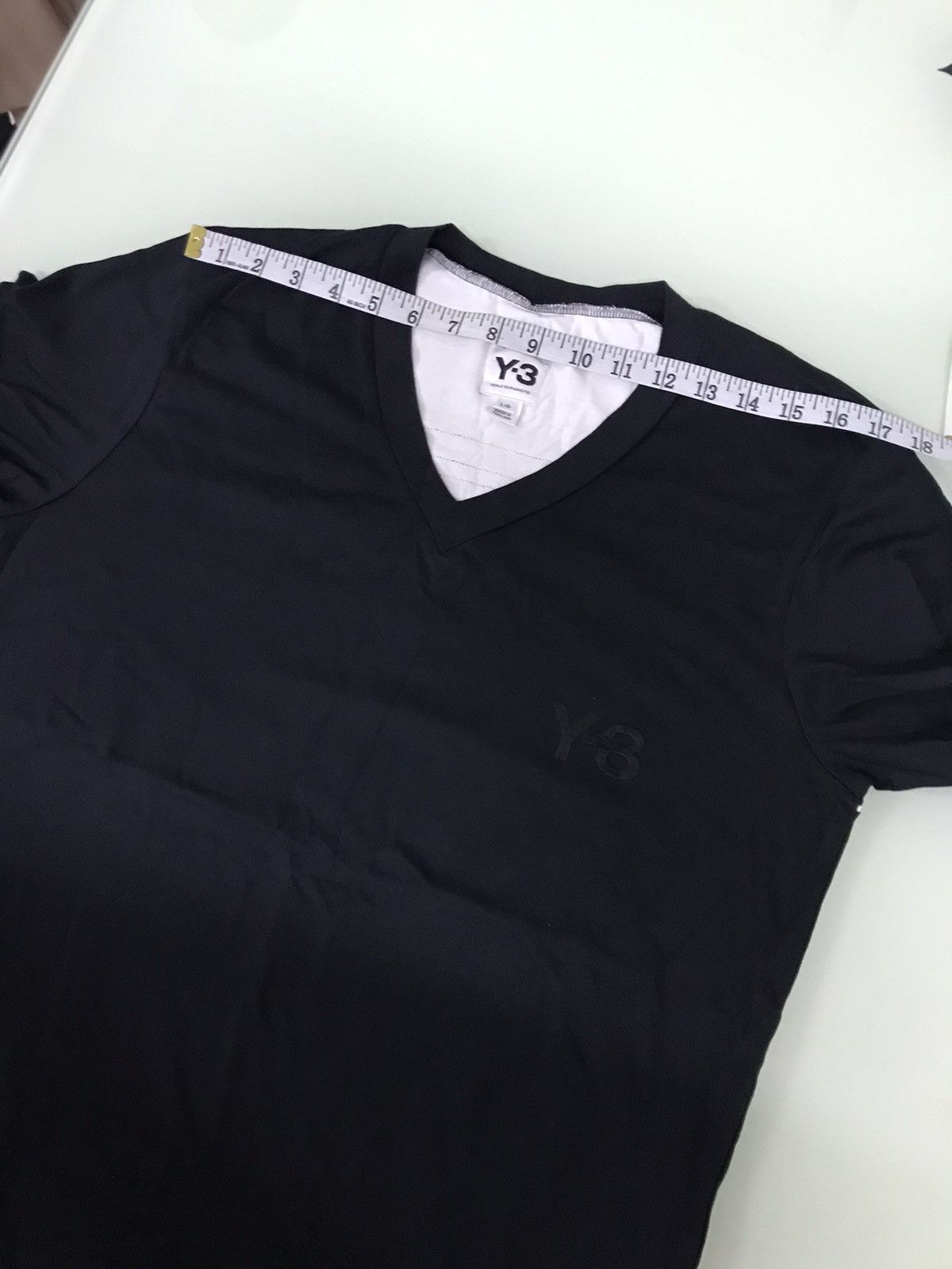 Yohji Yamamoto 🥷🏿 Adidas Y3 by Yohji Yamamoto V Neck T-Shirt Size US L / EU 52-54 / 3 - 16 Thumbnail